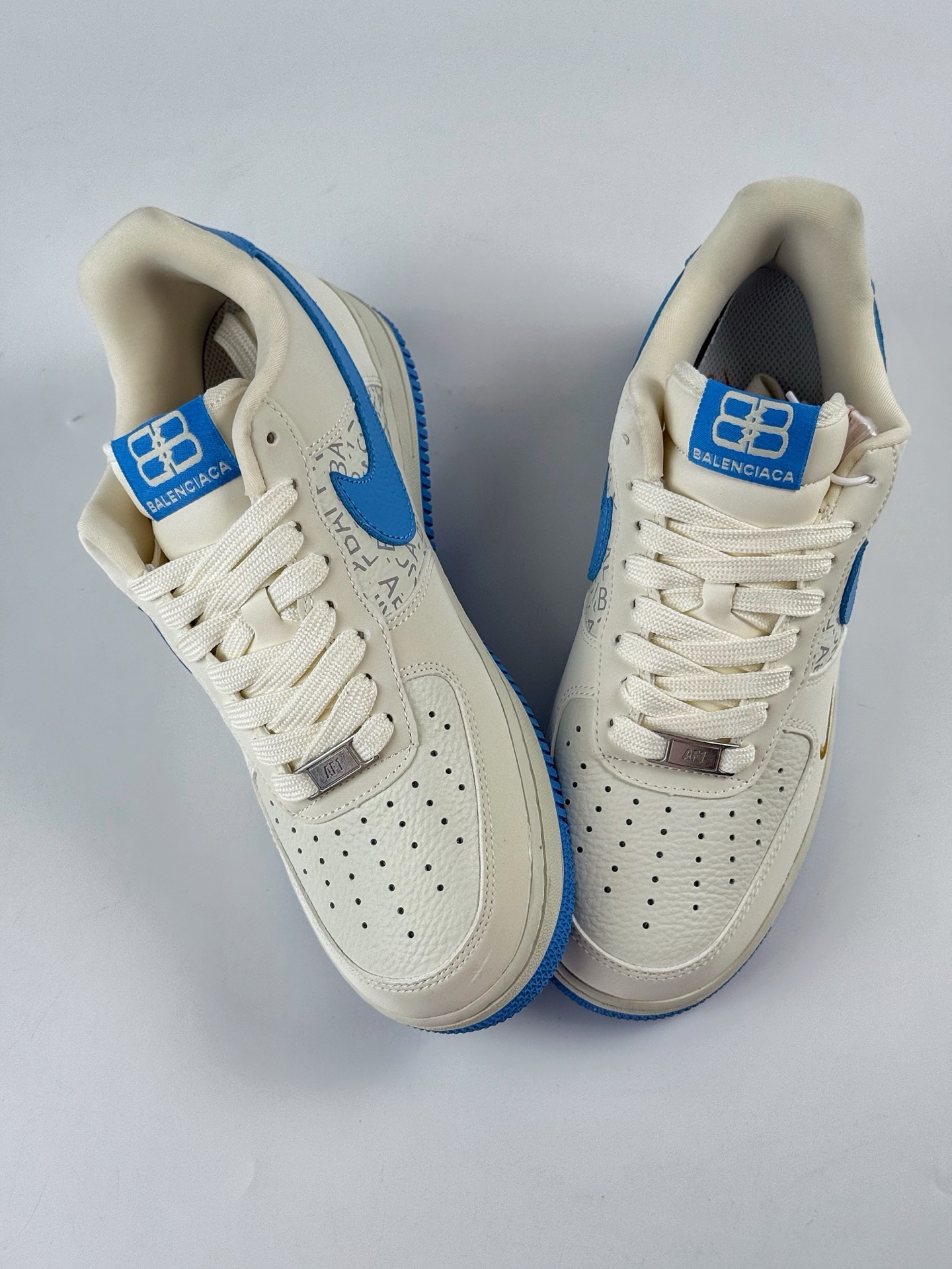 260 Nike Air Force 1 Low 07 x Balenciaga 白蓝小勾 YF9511-803