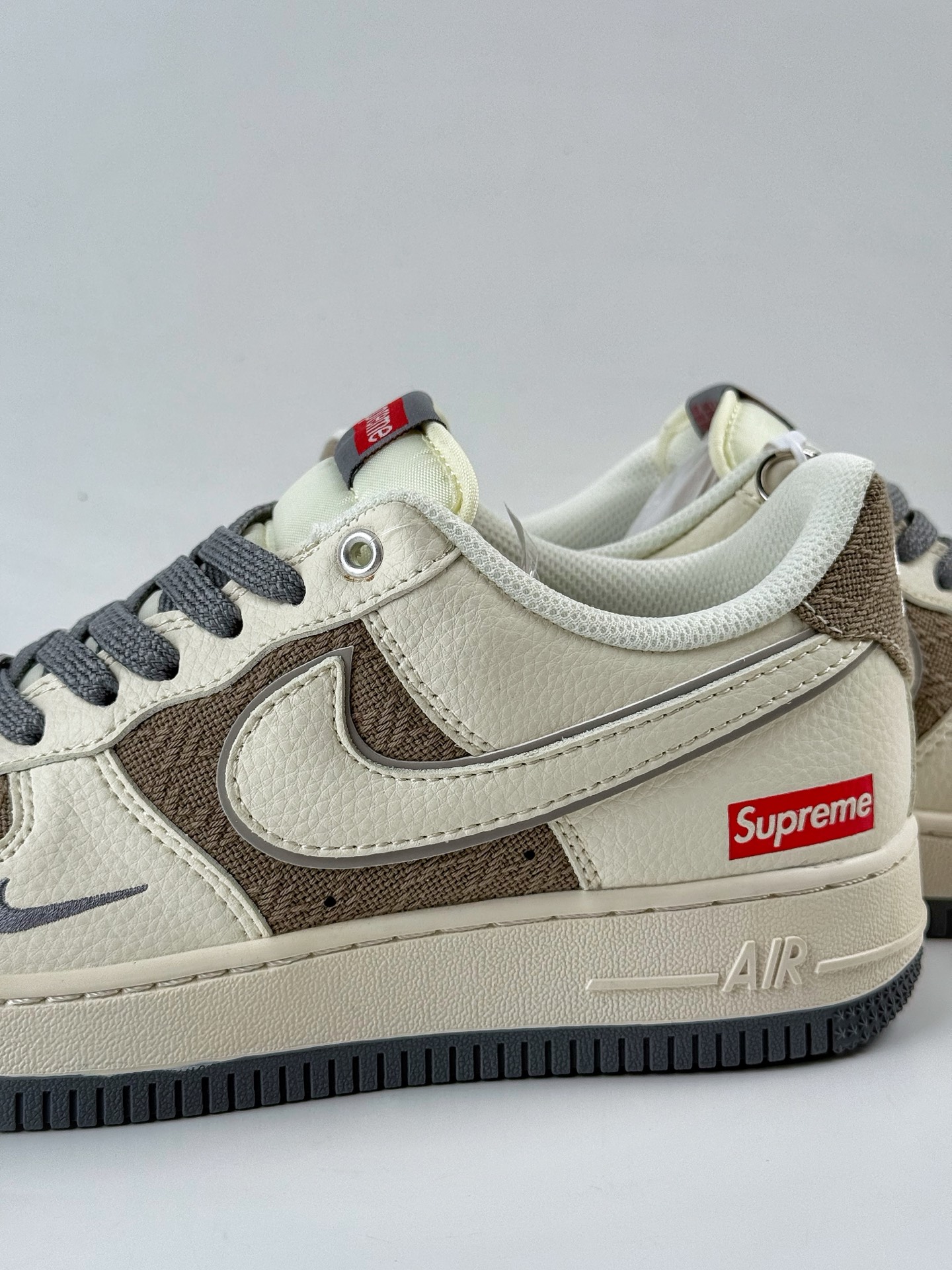 260 Nike Air Force 1 Low 07 x superme 白棕灰小勾满天星 XX3168-210