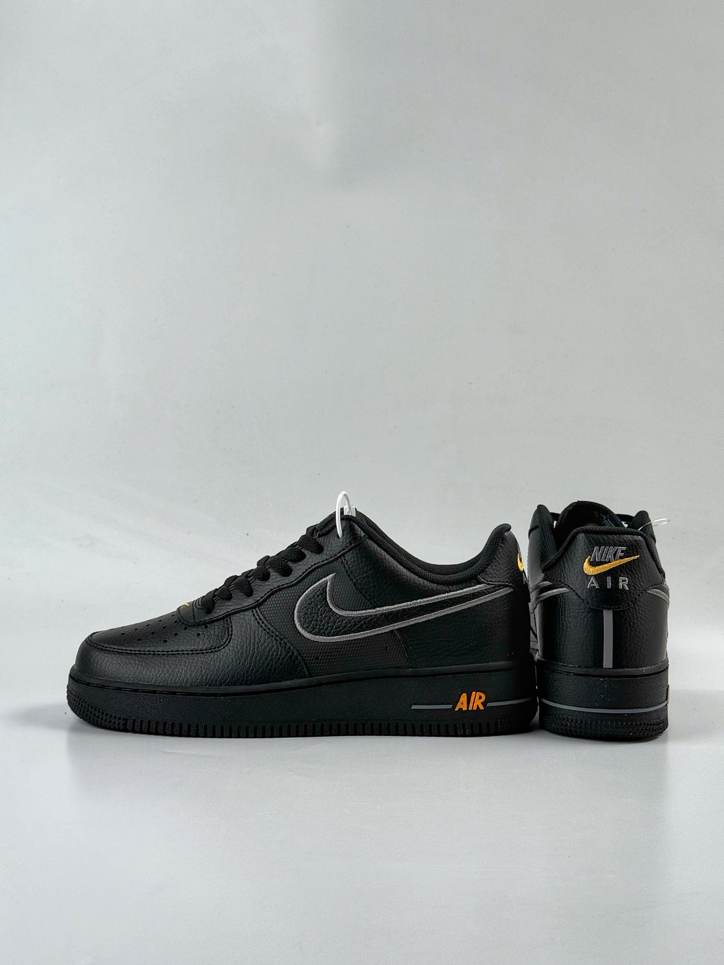 200 Nike Air Force 1 Low 07 黑黄 IB7677-001