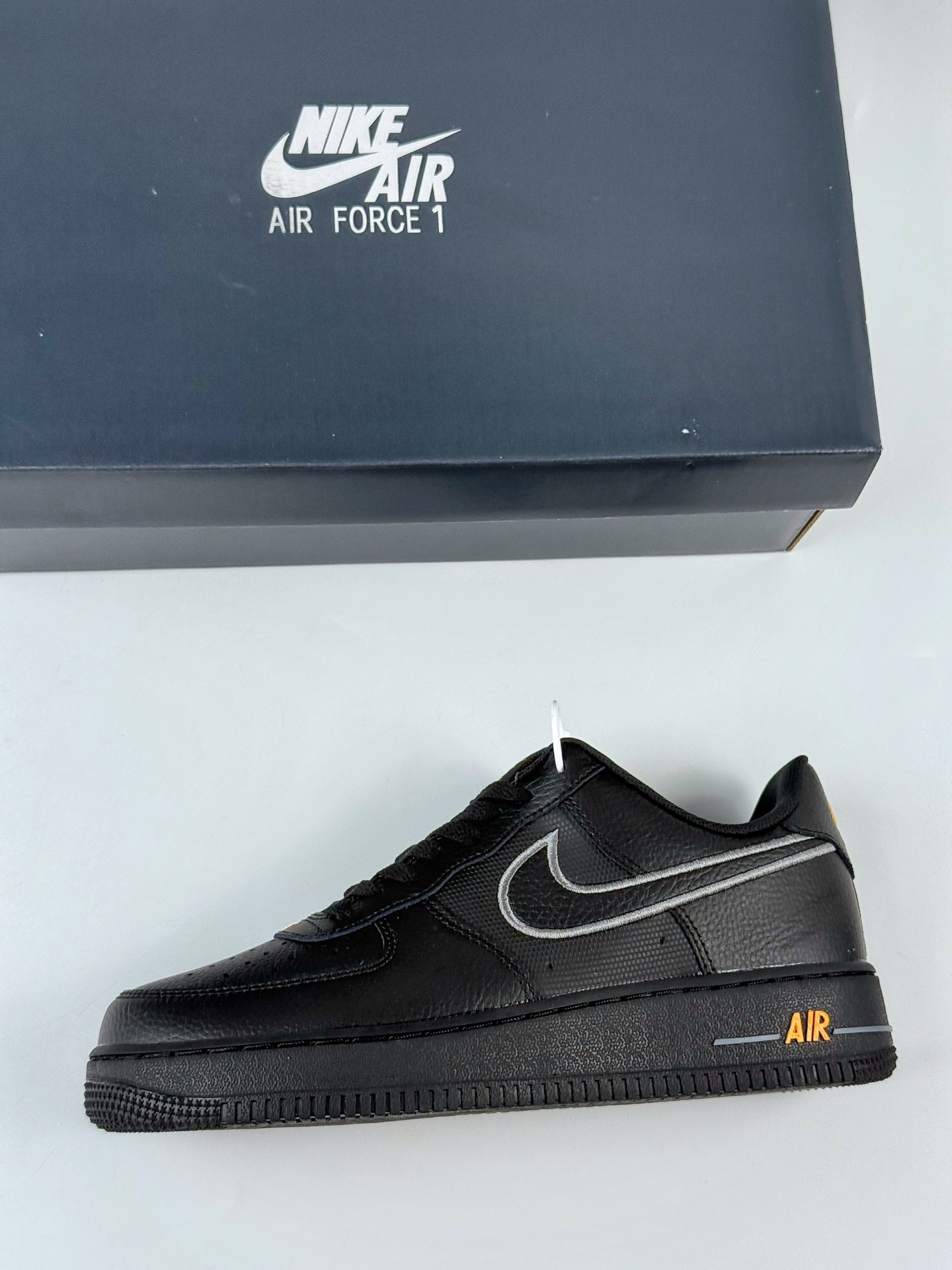 200 Nike Air Force 1 Low 07 黑黄 IB7677-001