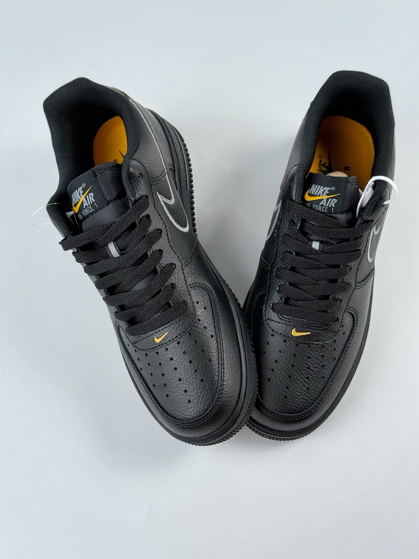 200 Nike Air Force 1 Low 07 黑黄 IB7677-001