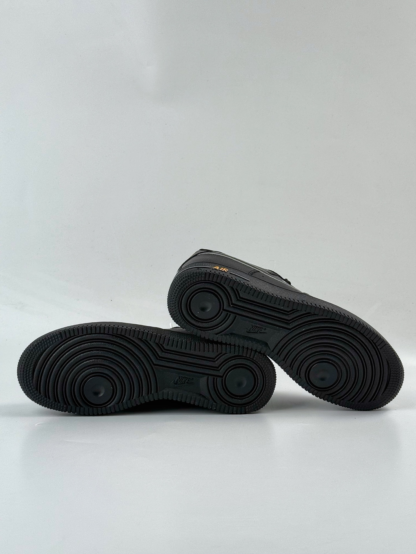 200 Nike Air Force 1 Low 07 黑黄 IB7677-001