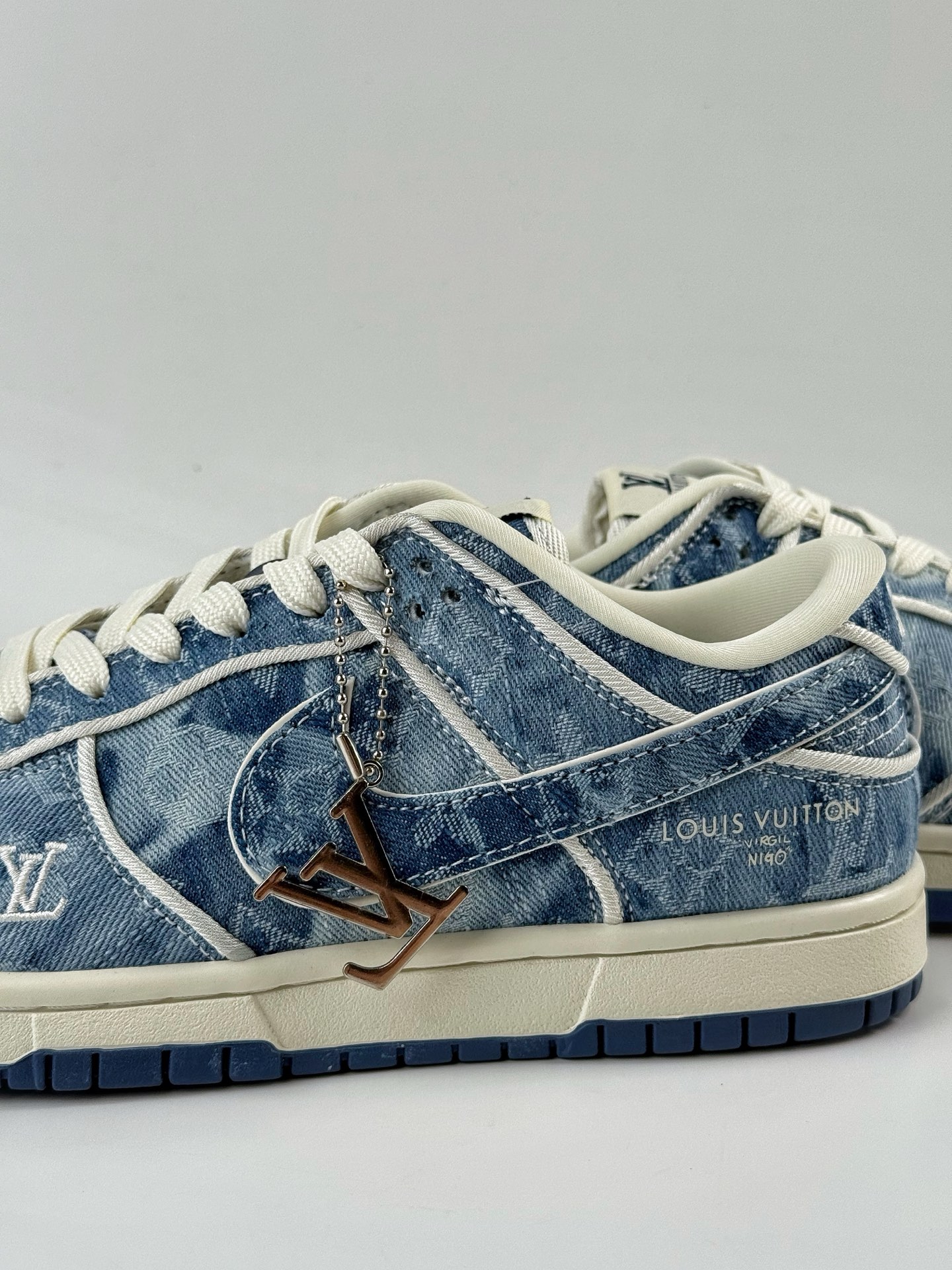 280 NIKE SB Dunk Low RETRO x Louis Vuitton 蓝白牛仔 SC0601-468