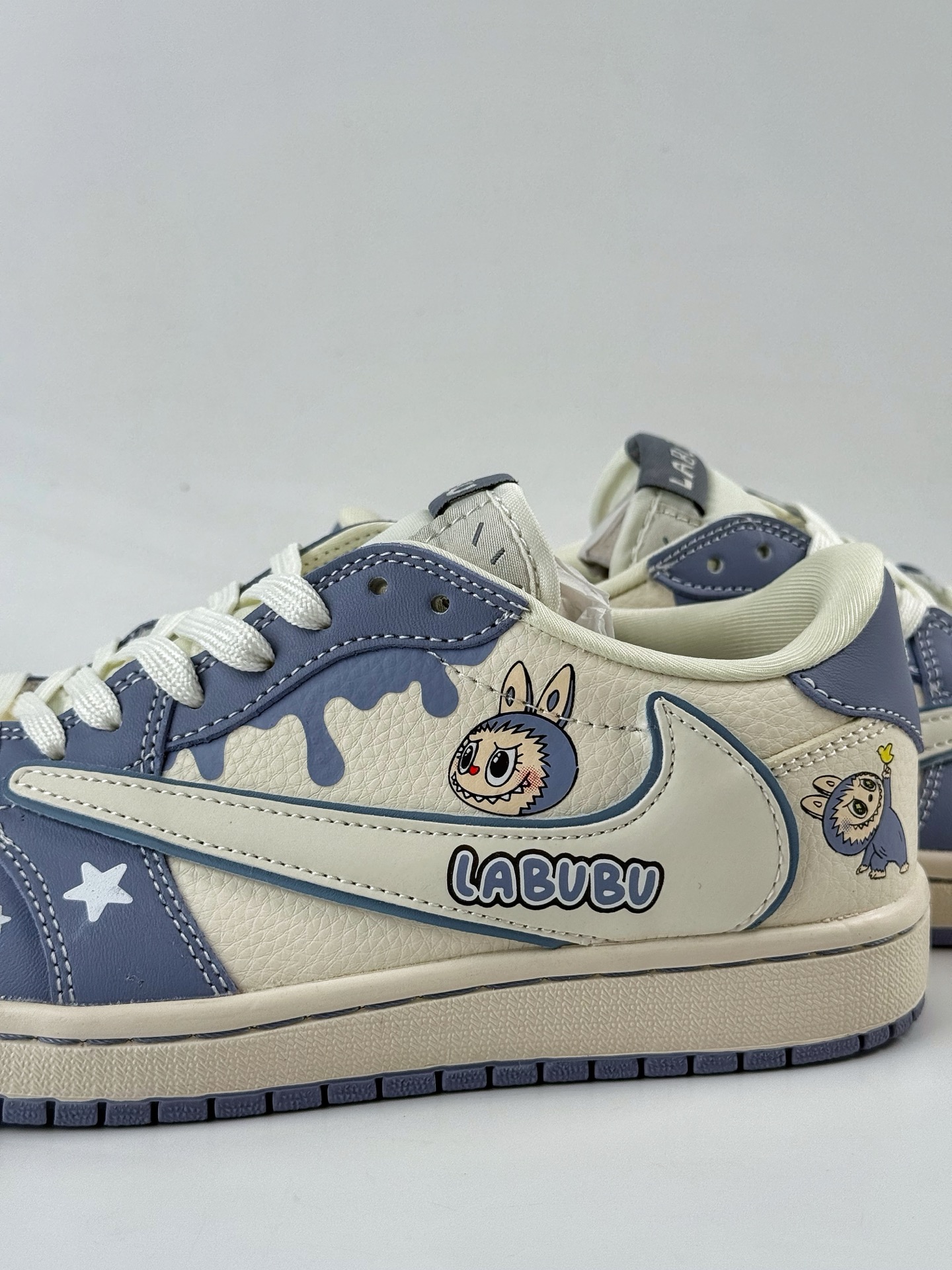280 Travis Scott x Nike Air Jordan 1 Low x LABUBU Air Jordan 1 Low 反转蓝白倒钩 DZ5899-018