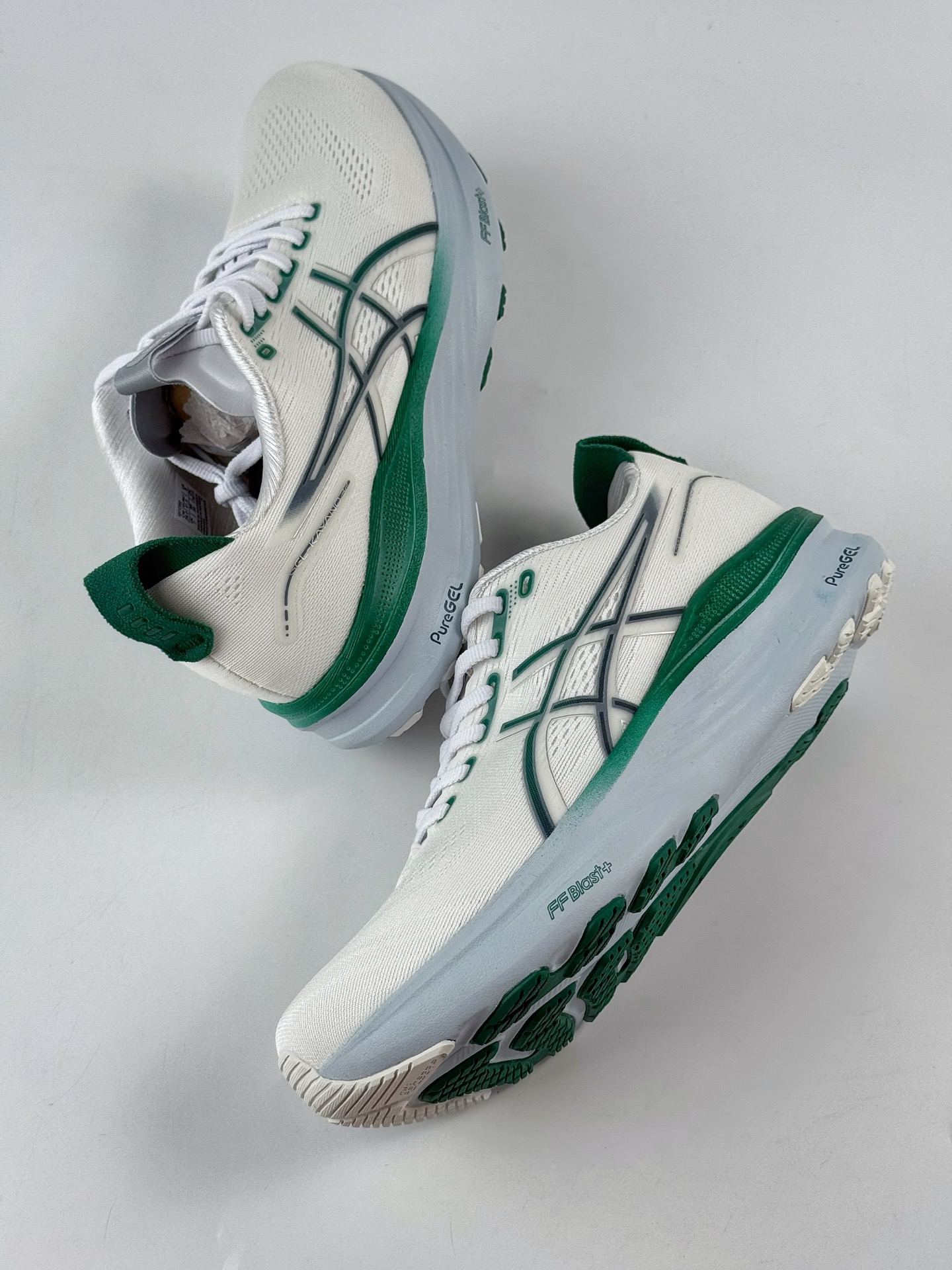 180 Asics GEL-KAYANO 32 LUXE 时尚舒适 低帮跑步鞋 1011C052-102