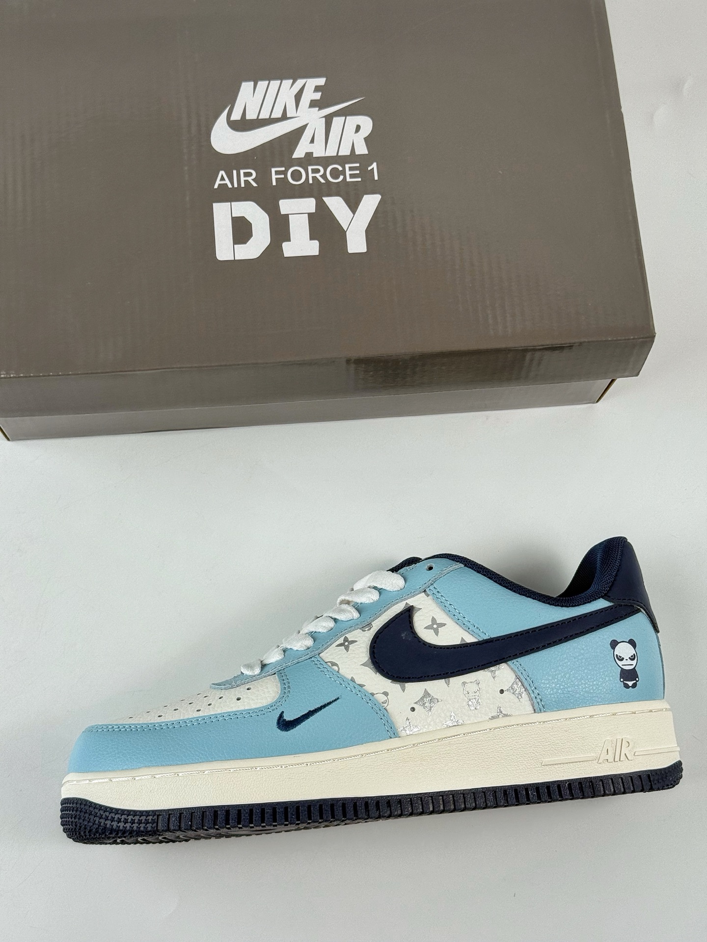 Nike Air Force 1 Low 07 x HIPANDA 蓝白小勾 AM1588-010