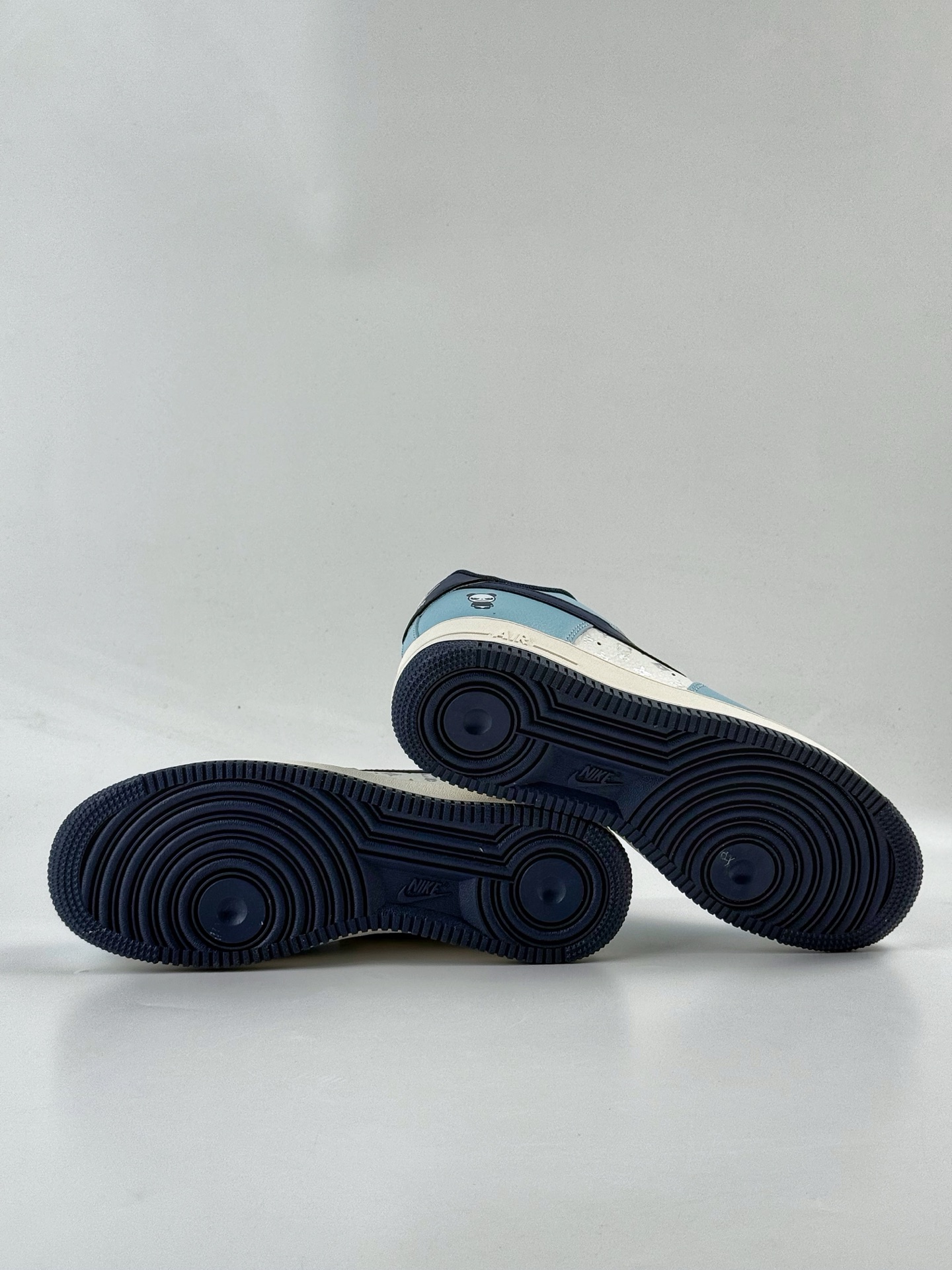 Nike Air Force 1 Low 07 x HIPANDA 蓝白小勾 AM1588-010