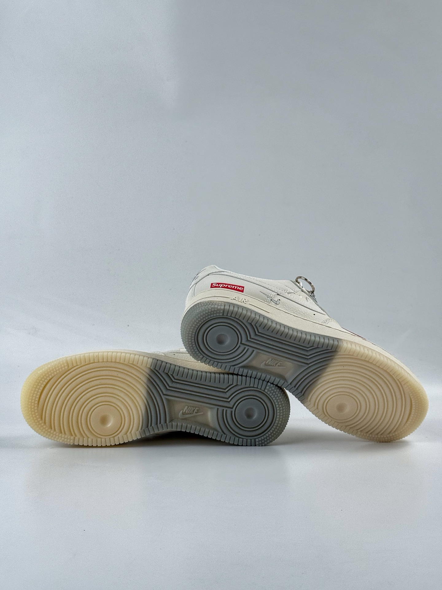 Nike Air Force 1 Low 07 x superme 米白三小勾 XX3168-178