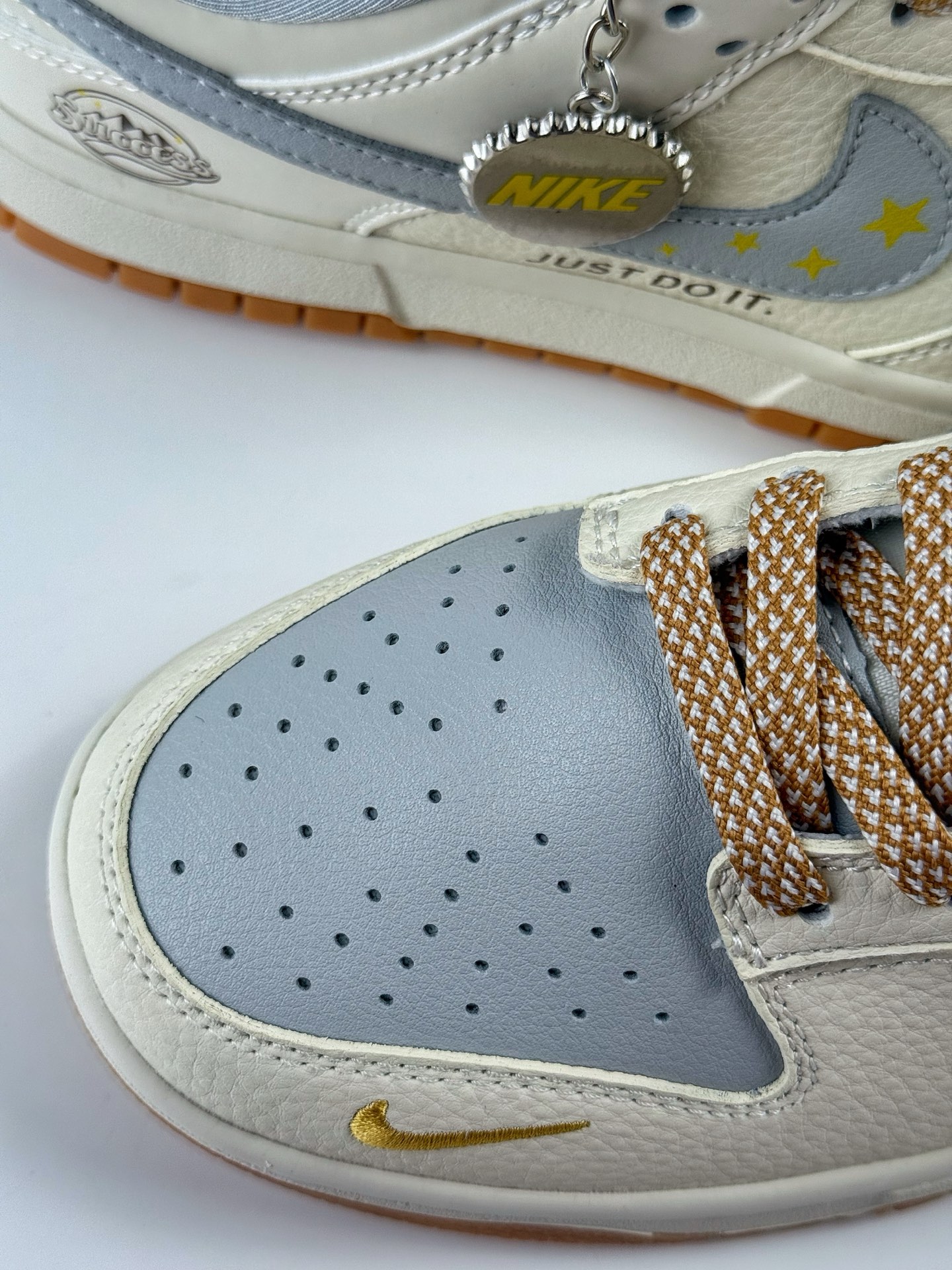 Nike SB Dunk Low x Just Do It 白灰小勾满天星 LW1818-122