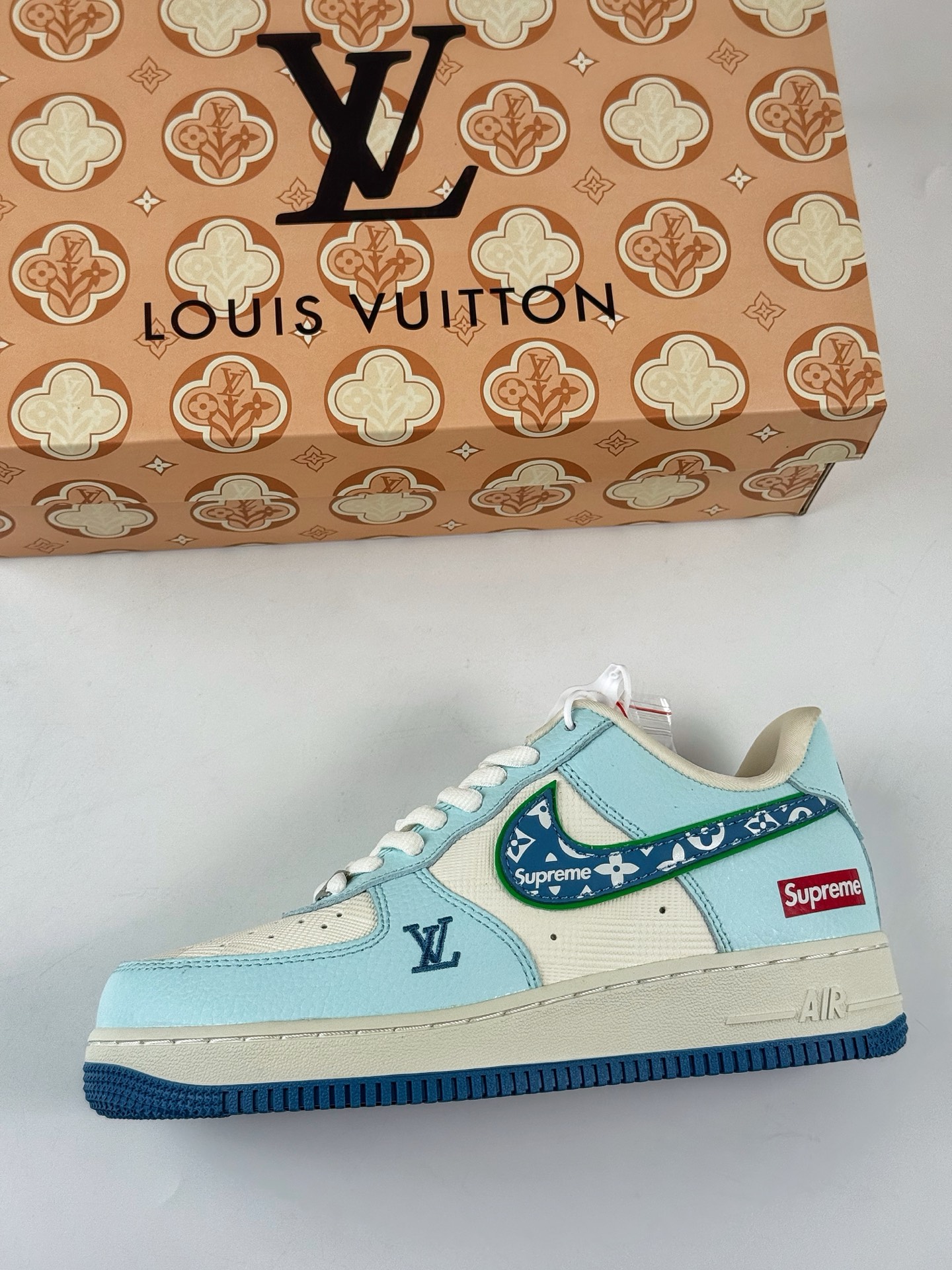 Nike Air Force 1 Low 07 x Louis Vuitton x Superme 蓝白 YF9511-809