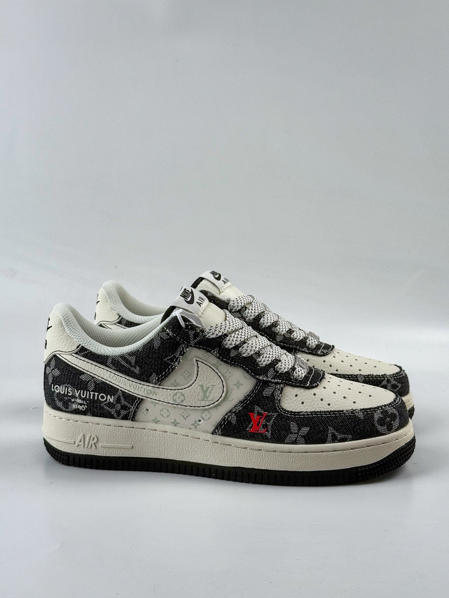 Nike Air Force 1 Low 07 x Louis Vuitton 黑白满天星 MZ9588-815