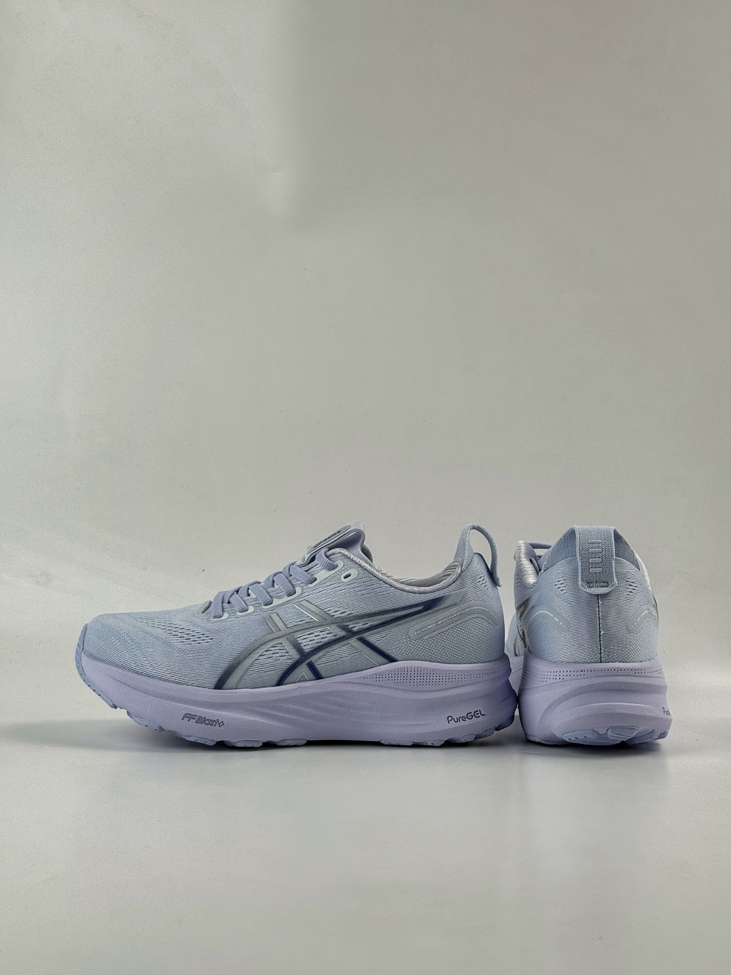 180 Asics GEL-KAYANO 32 LUXE 时尚舒适 低帮跑步鞋 ASICS (亚瑟士) 1012B838-401