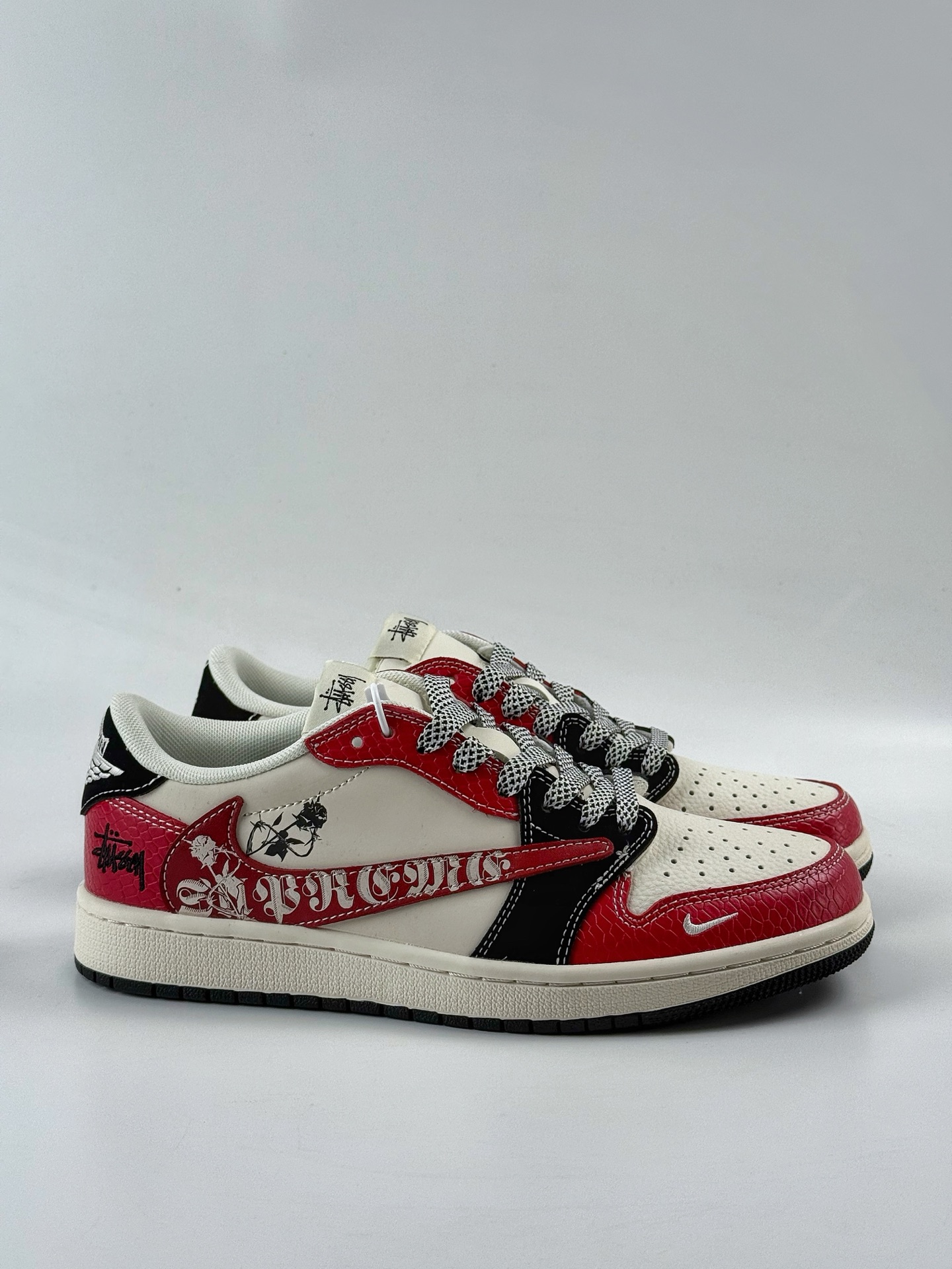 Travis Scott x Nike Air Jordan 1 Low x Stussy Air Jordan 1 Low 反转红白黑小勾满天星倒钩 HS8068-060