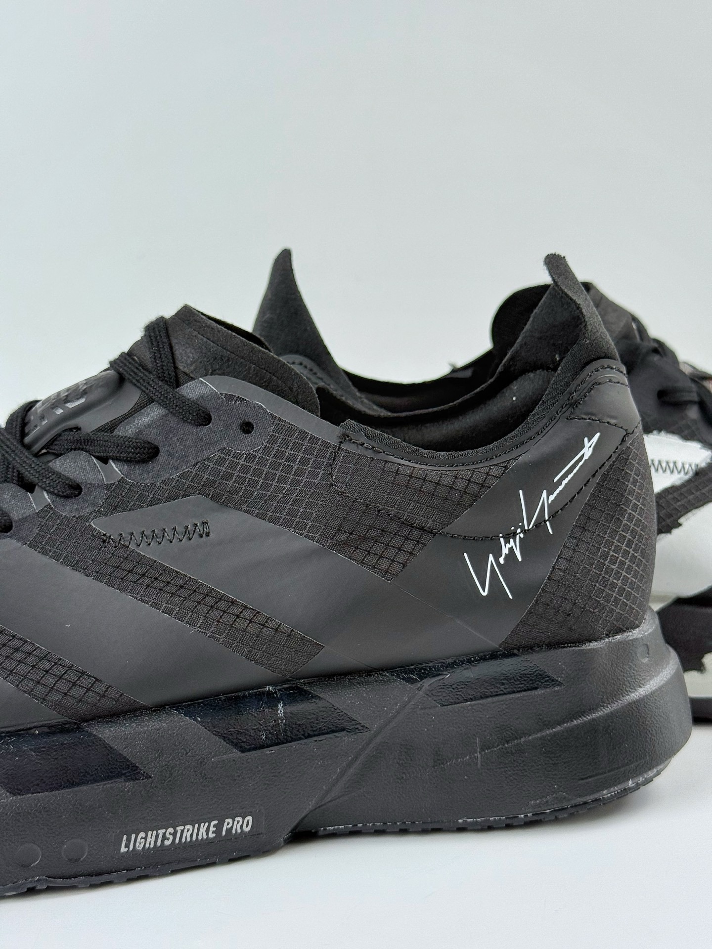 Adidas Y-3 Adios PRO 4M 阿迪超轻透气缓震跑鞋 JR6655-Top High Quatity Cheap Sneakers Fashion Clothing Clothes Bags handbags Shoes of all Brand wholesale With The best Quality And Beautiful Price from China Factory Chinese suppliers wholesaler seller Adidas Y-3 Adios PRO 4M 阿迪超轻透气缓震跑鞋 JR6655