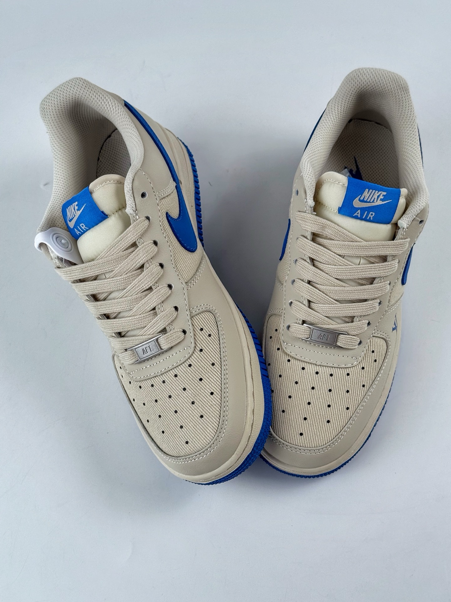 Nike Air Force 1 Low 07 x Louis Vuitton 米蓝 QW5836-025