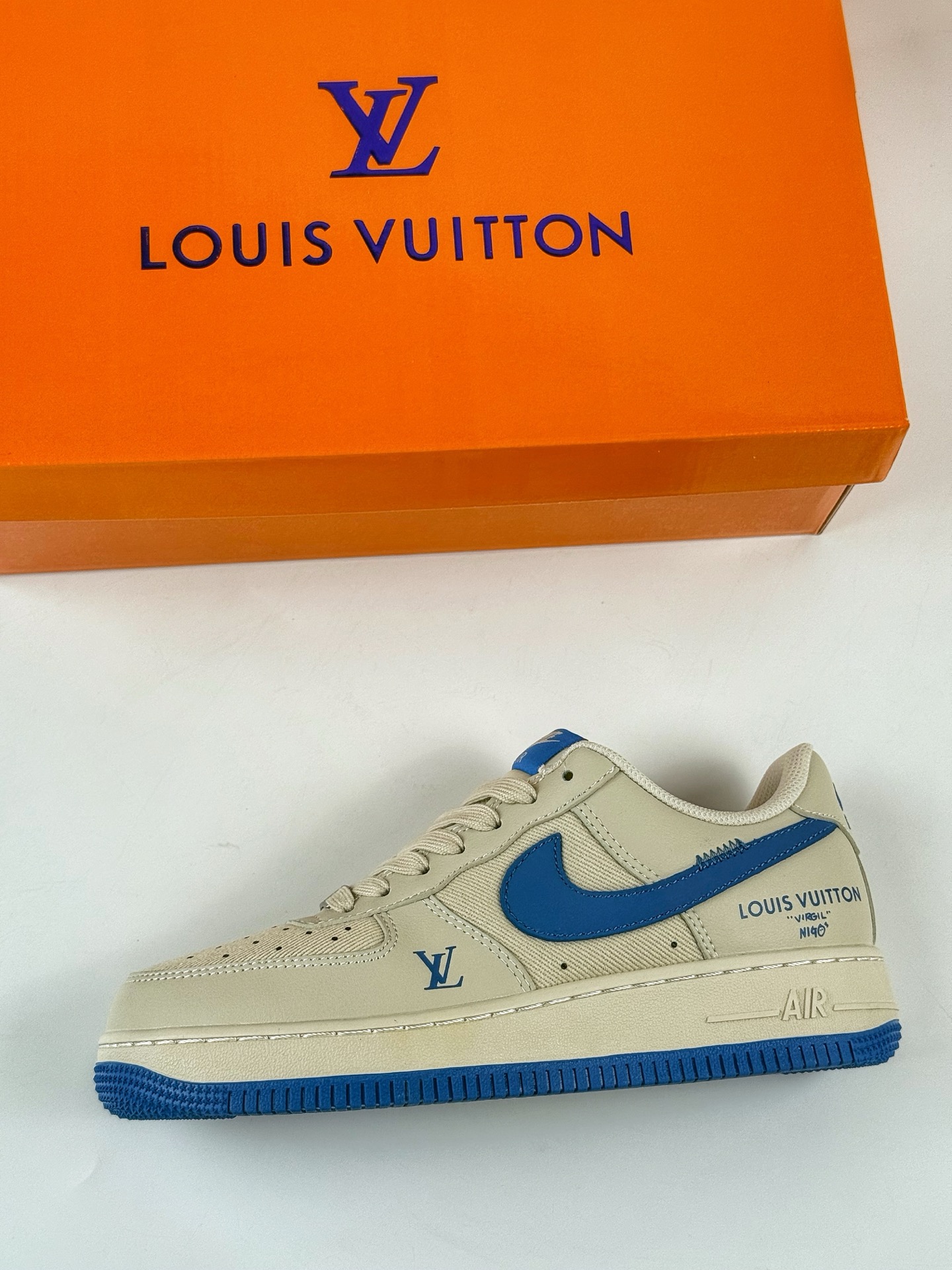Nike Air Force 1 Low 07 x Louis Vuitton 米蓝 QW5836-025