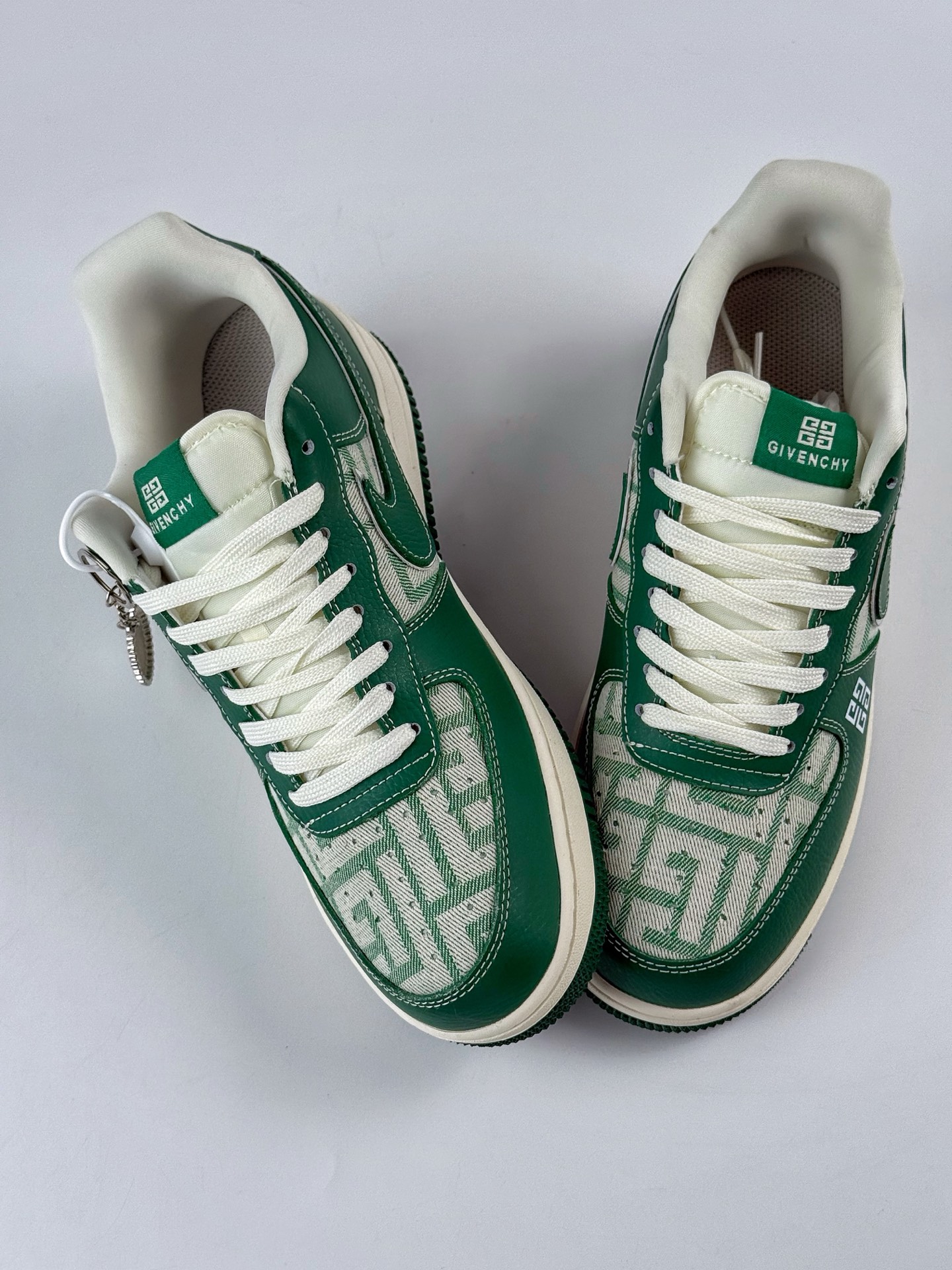 260 Nike Air Force 1 Low 07 x GIVENCHY 绿白 DK0188-088-Chinese UA Cheap High Quatity Brand Clothes Bags handbags Sneakers wholesale wholesaler seller from China Factory suppliers Fashion Clothing Shoes best Quality Beautiful Price 260 Nike Air Force 1 Low 07 x GIVENCHY 绿白 DK0188-088