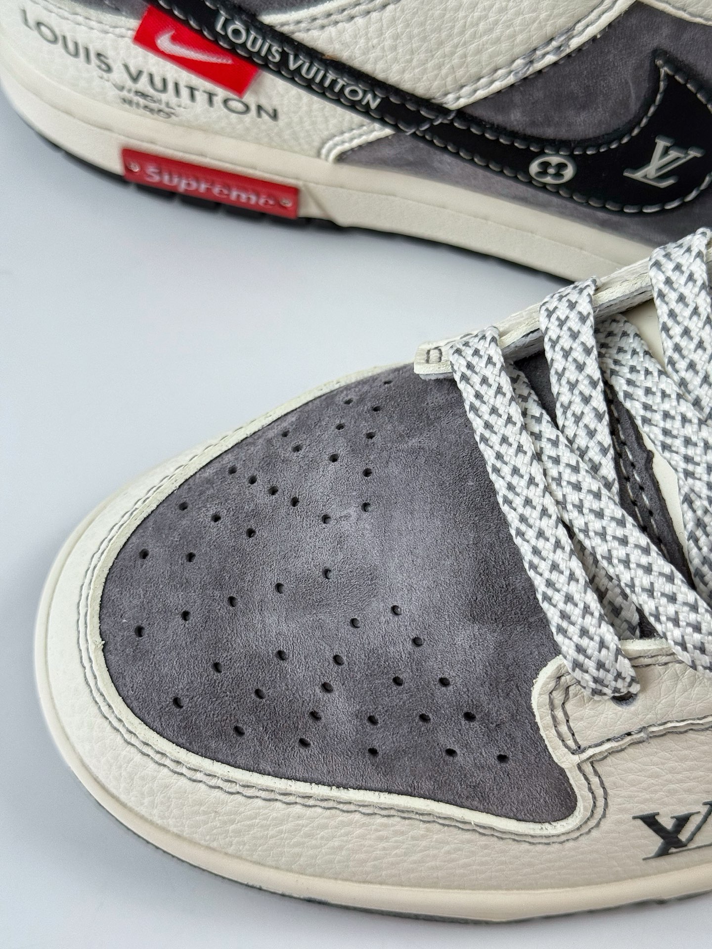 280 Nike SB Dunk Low x Louis Vuitton x Superme 白灰满天星 CX5050-Y17