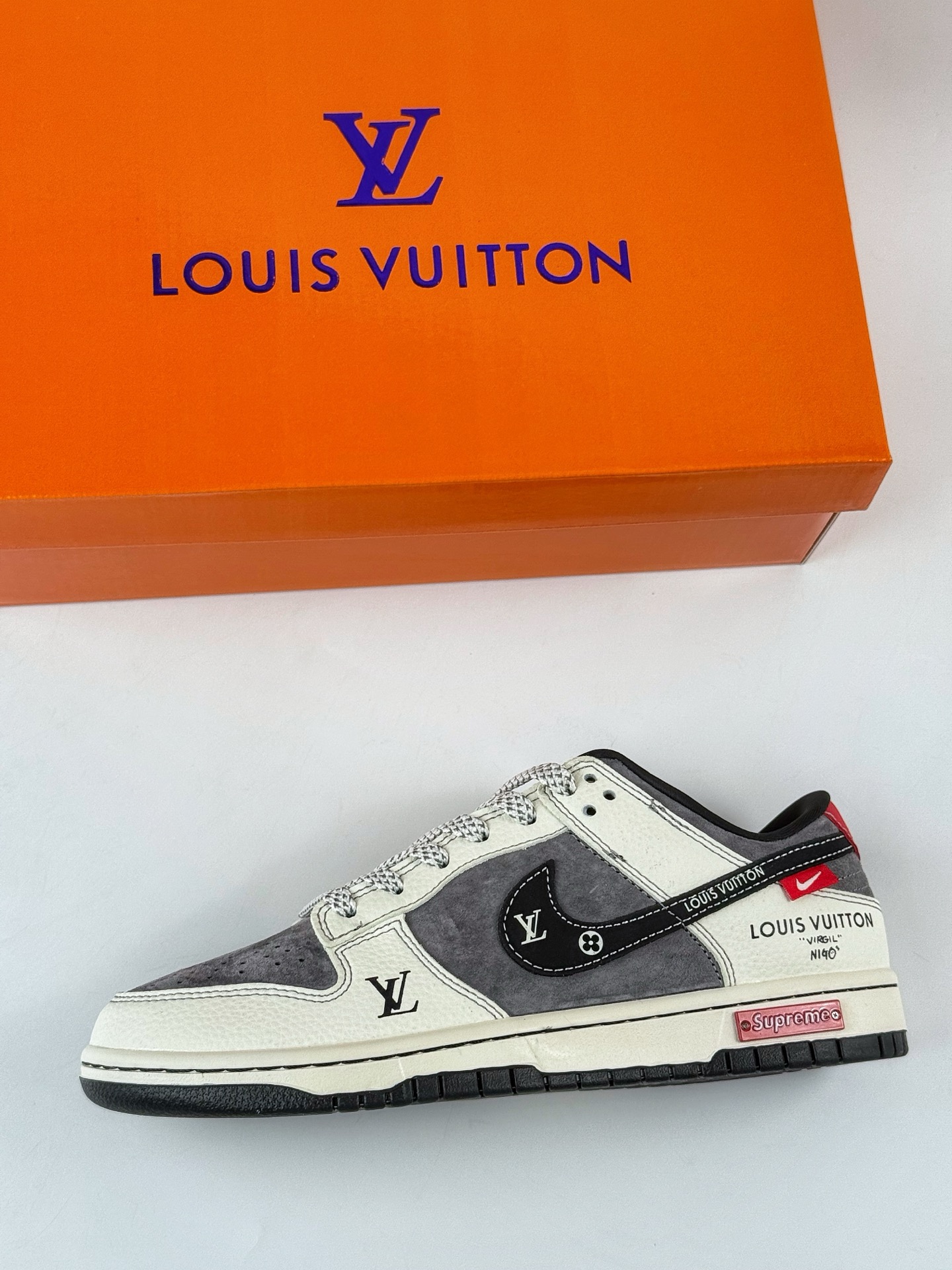 280 Nike SB Dunk Low x Louis Vuitton x Superme 白灰满天星 CX5050-Y17