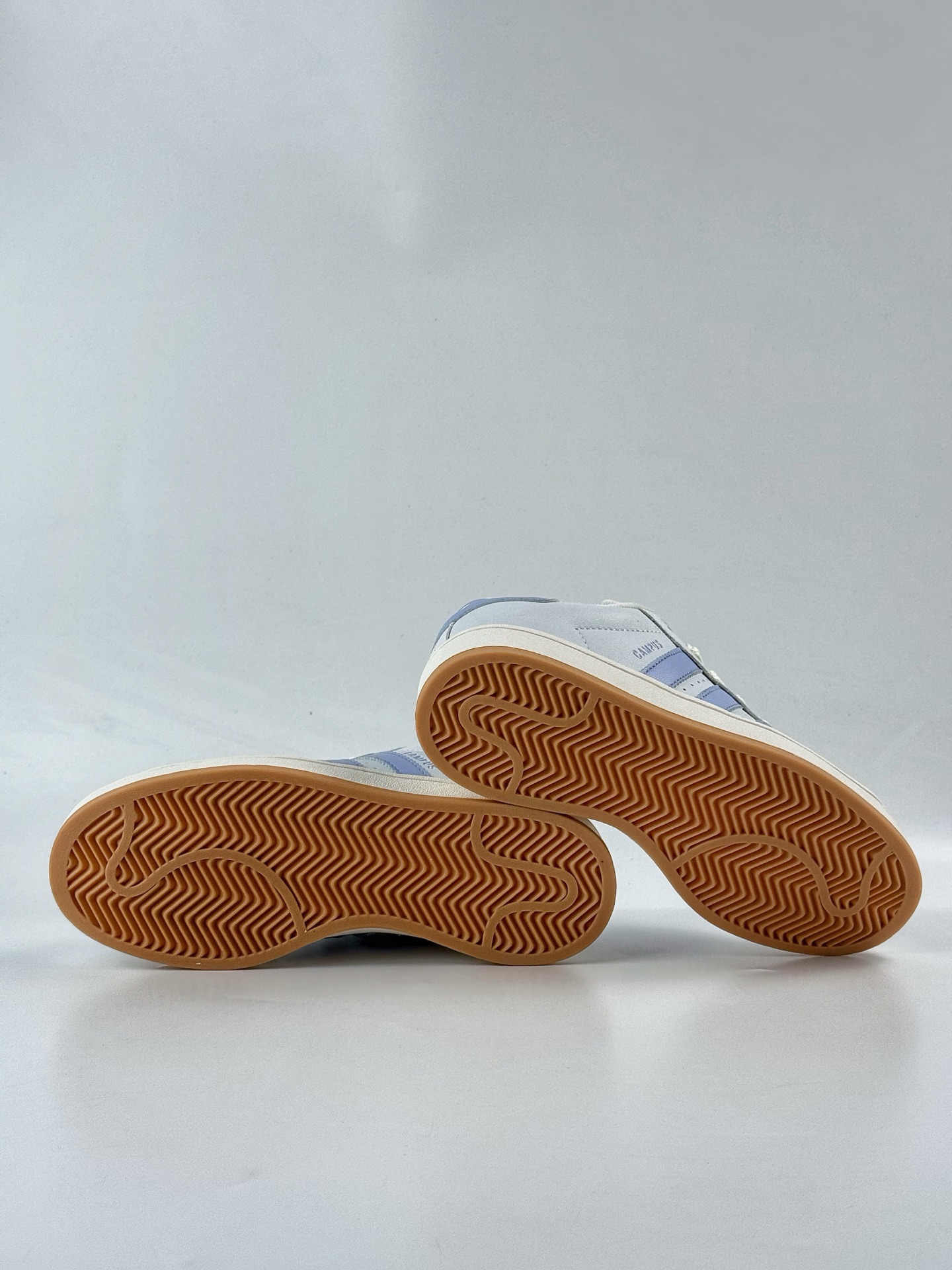 Adidas Originals Campus 00s 百搭单品 学院系列面包风经典复古低帮百搭休闲运动板鞋 JQ7768-Top High Quatity Cheap Sneakers Fashion Clothing Clothes Bags handbags Shoes of all Brand wholesale With The best Quality And Beautiful Price from China Factory Chinese suppliers wholesaler seller Adidas Originals Campus 00s 百搭单品 学院系列面包风经典复古低帮百搭休闲运动板鞋 JQ7768