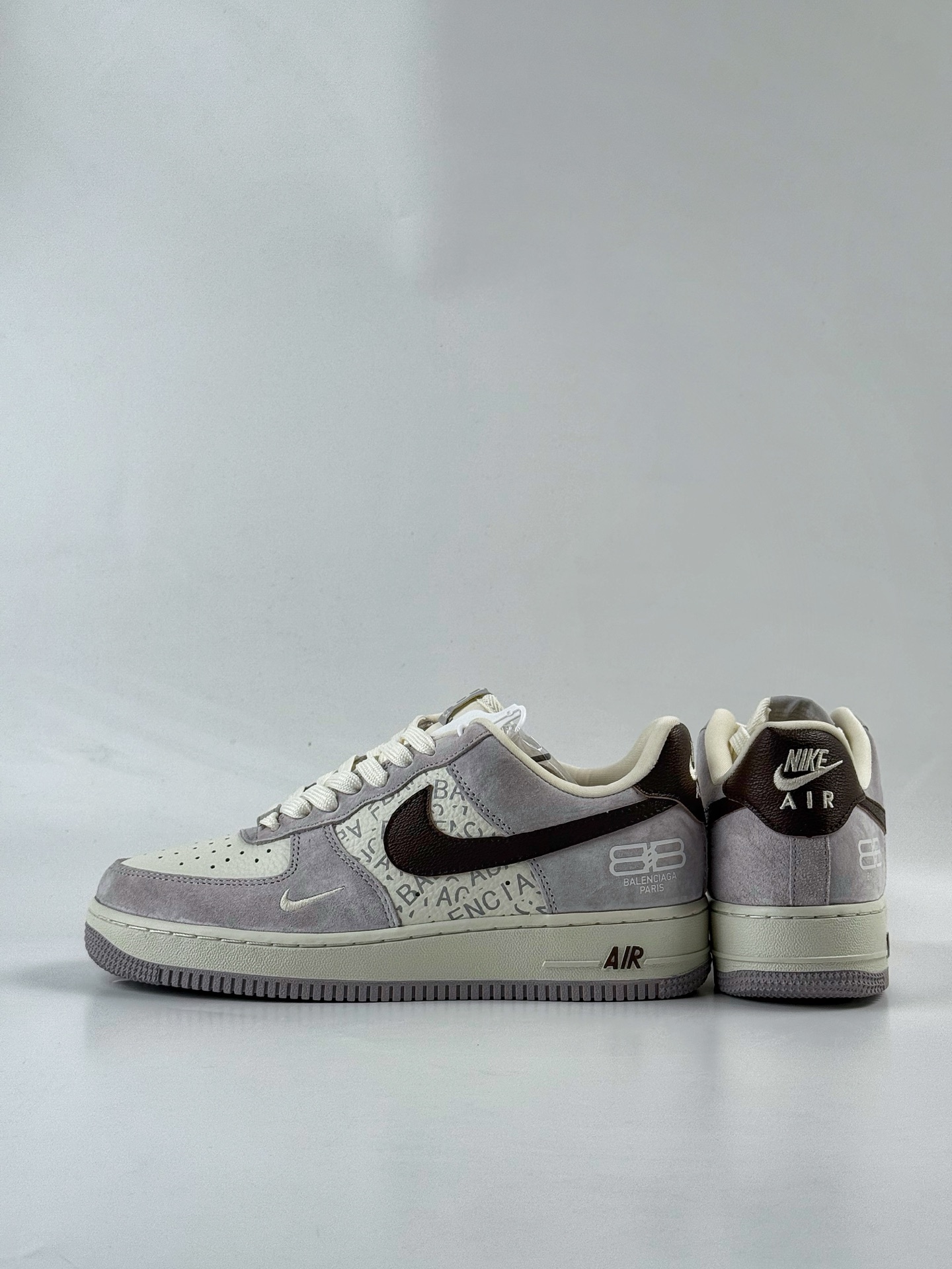260 Nike Air Force 1 Low 07 x Balenciaga 灰白小勾 YF9511-806