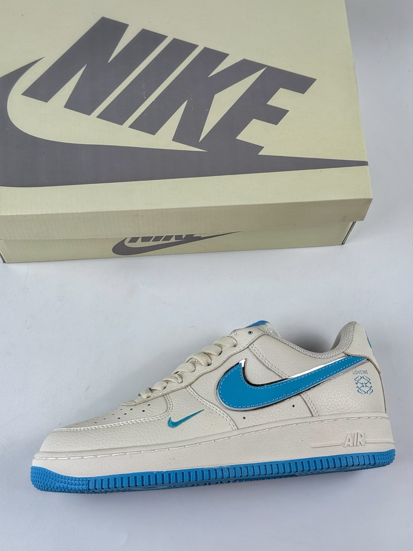 Nike Air Force 1 Low 07 x LOVEWE 白蓝小勾 BZ68808-106
