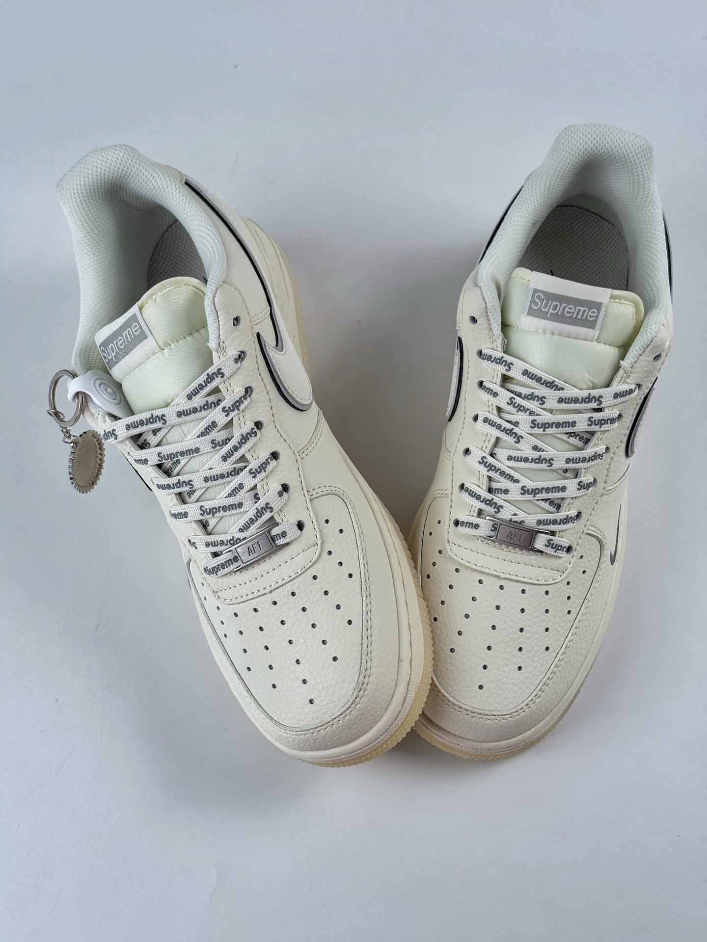 Nike Air Force 1 Low 07 x superme 白灰小勾 XX3168-193