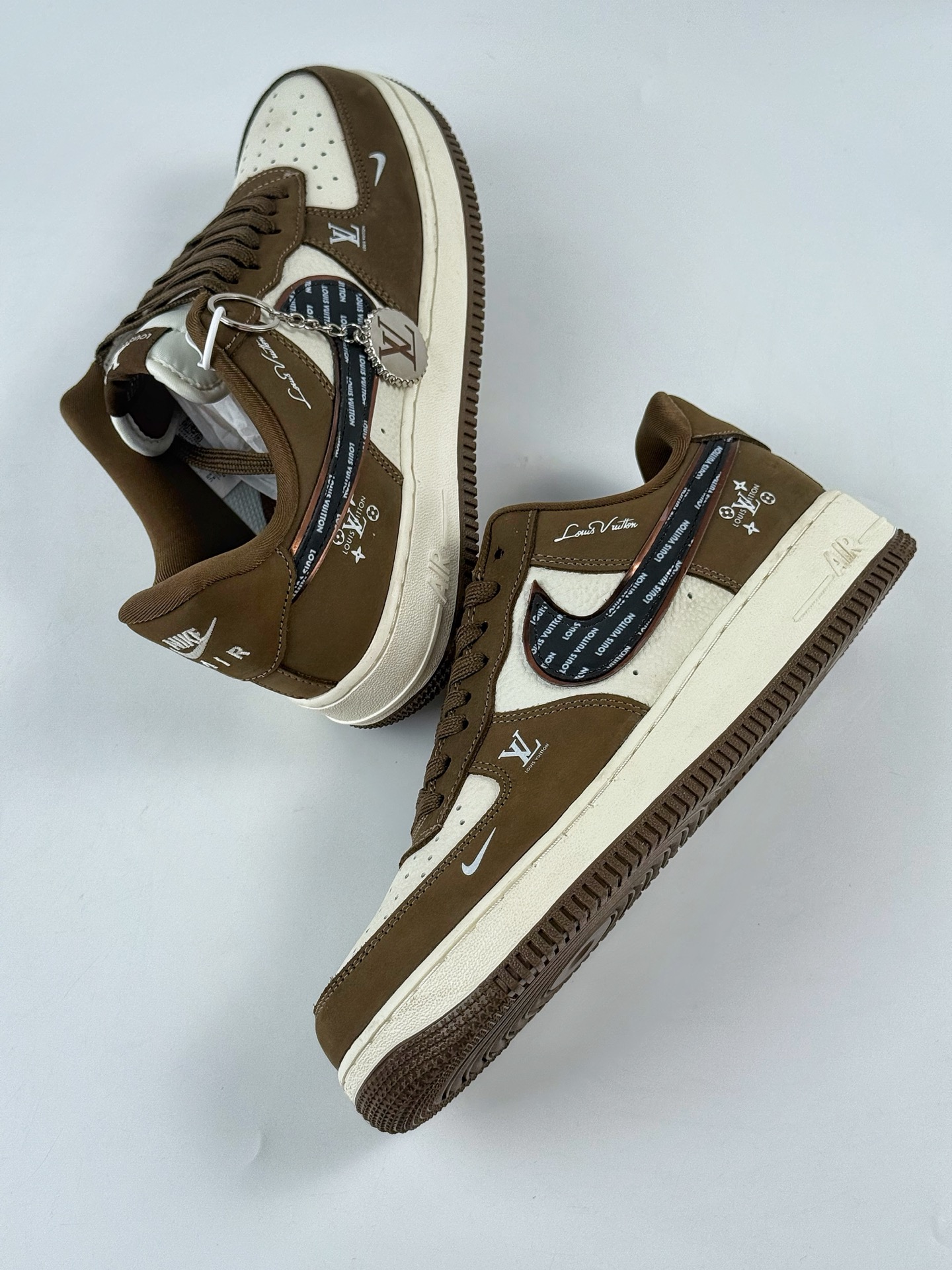 Nike Air Force 1 Low 07 x Louis Vuitton 棕白小勾 DK0188-086
