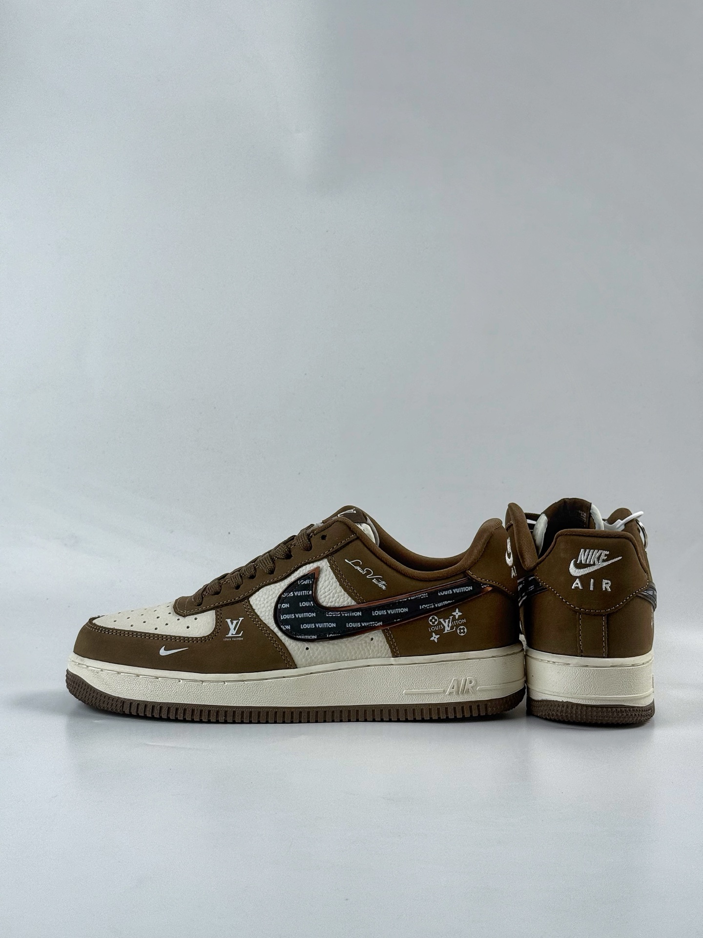Nike Air Force 1 Low 07 x Louis Vuitton 棕白小勾 DK0188-086