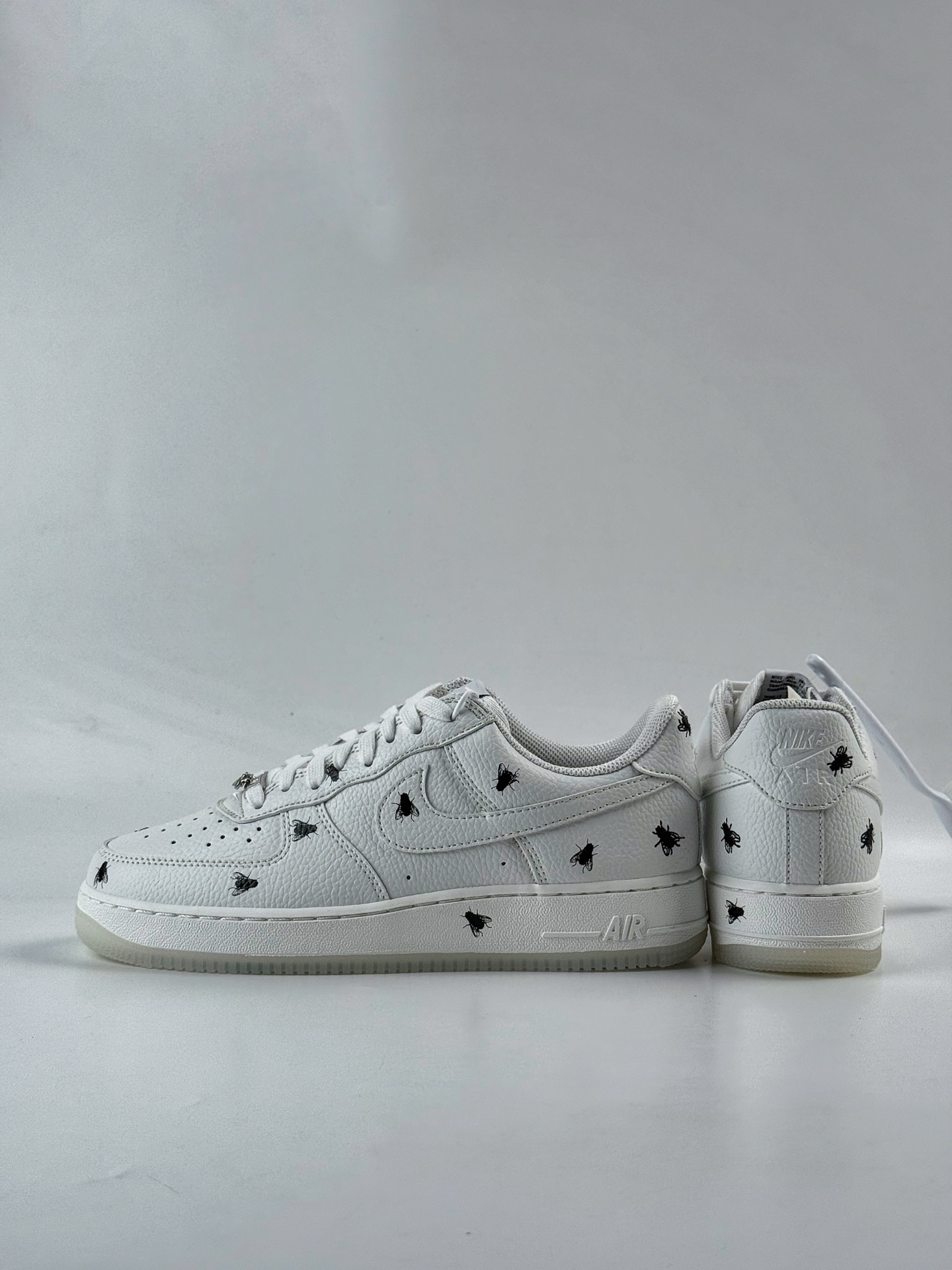 Nike Air Force 1 Low 07 纯白苍蝇印 IM3081-100