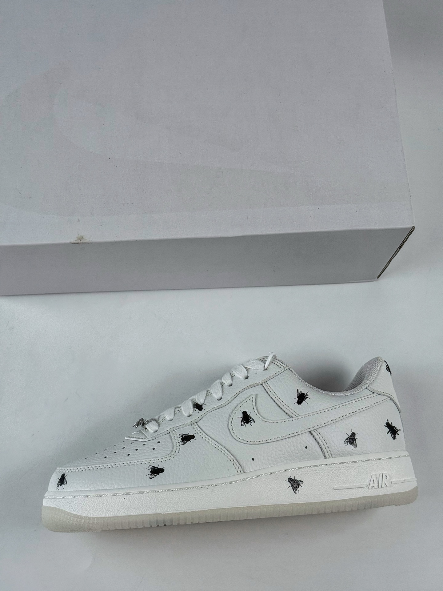 Nike Air Force 1 Low 07 纯白苍蝇印 IM3081-100