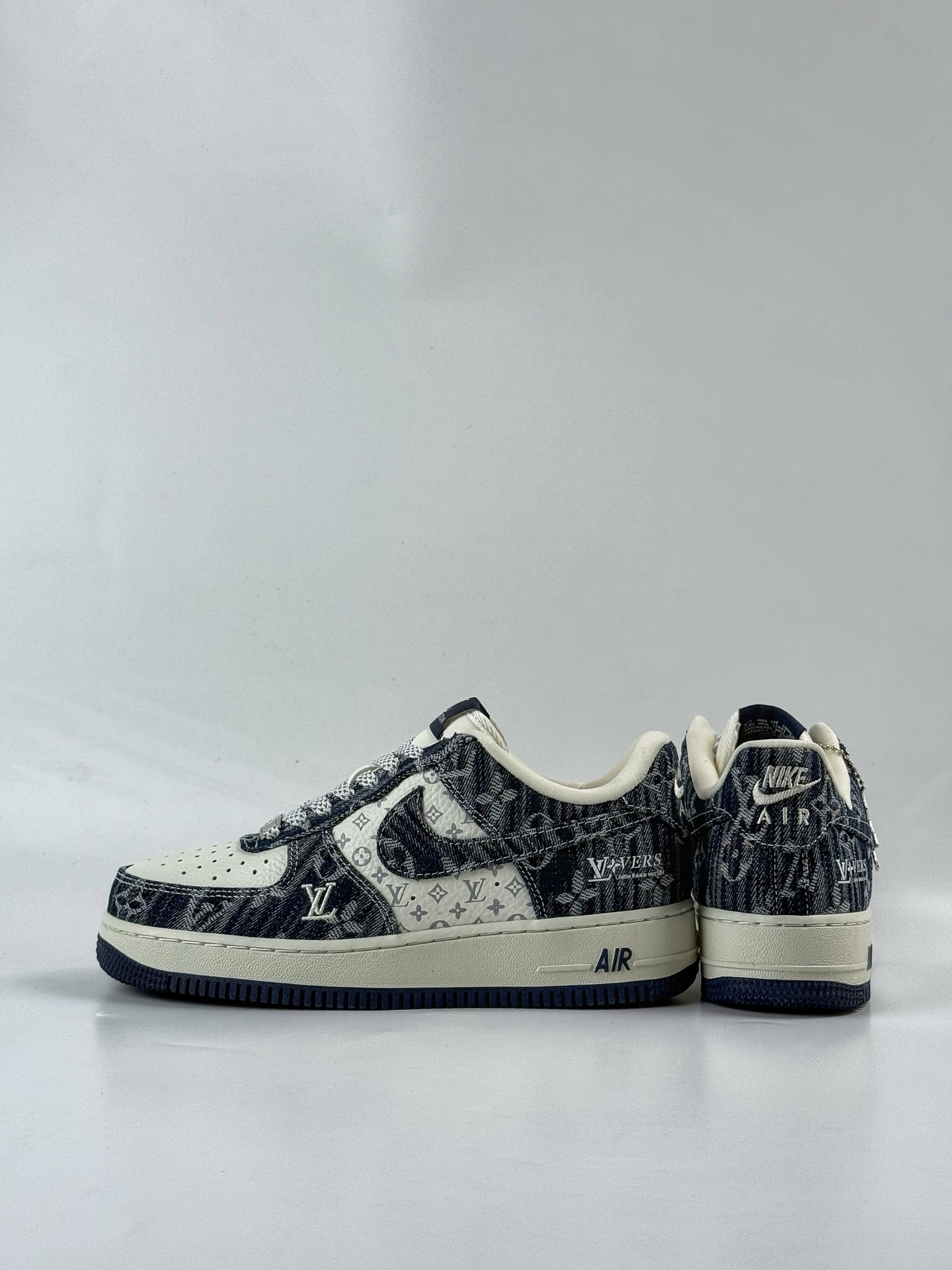 Nike Air Force 1 Low 07 x Louis Vuitton 蓝白牛仔满天星 YF9511-812