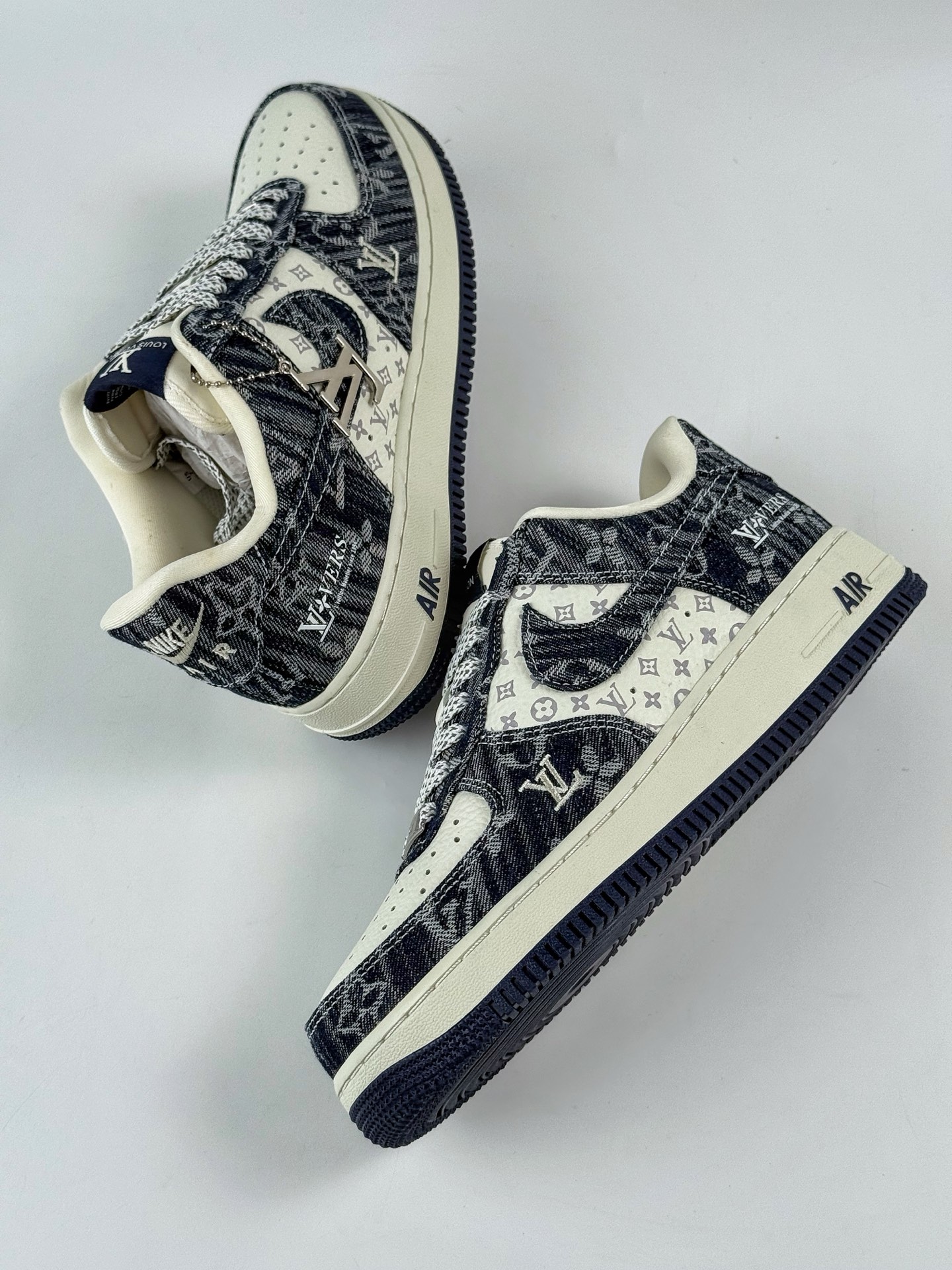 Nike Air Force 1 Low 07 x Louis Vuitton 蓝白牛仔满天星 YF9511-812
