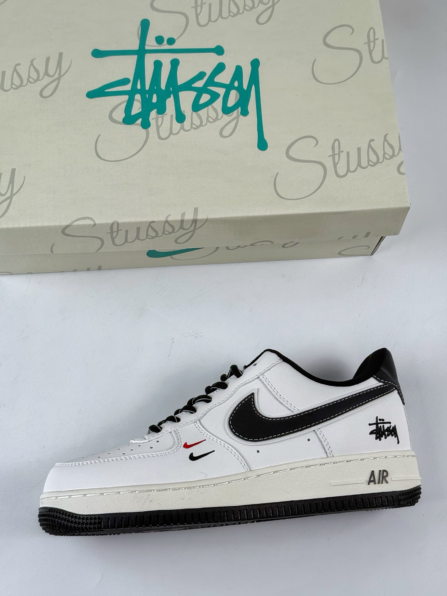 Nike Air Force 1 Low 07 x Stussy 白黑双小勾 CS5288-037