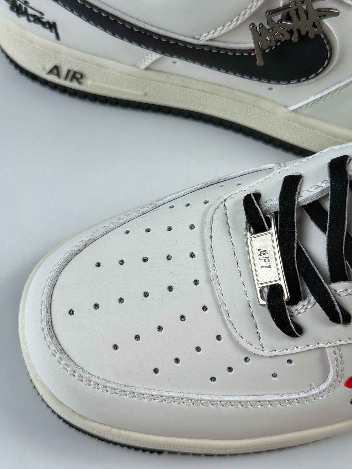 Nike Air Force 1 Low 07 x Stussy 白黑双小勾 CS5288-037