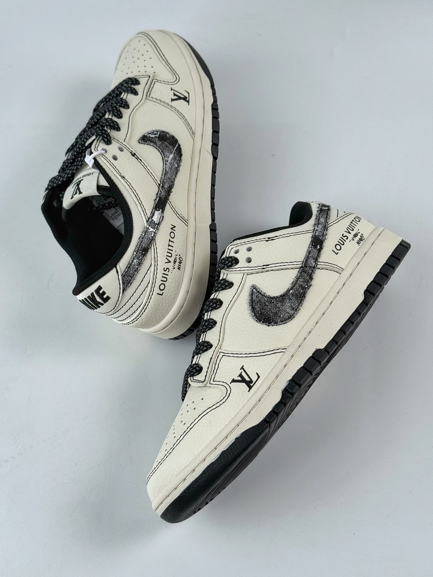 Nike SB Dunk Low x Louis Vuitton 白黑满天星 JP1628-027