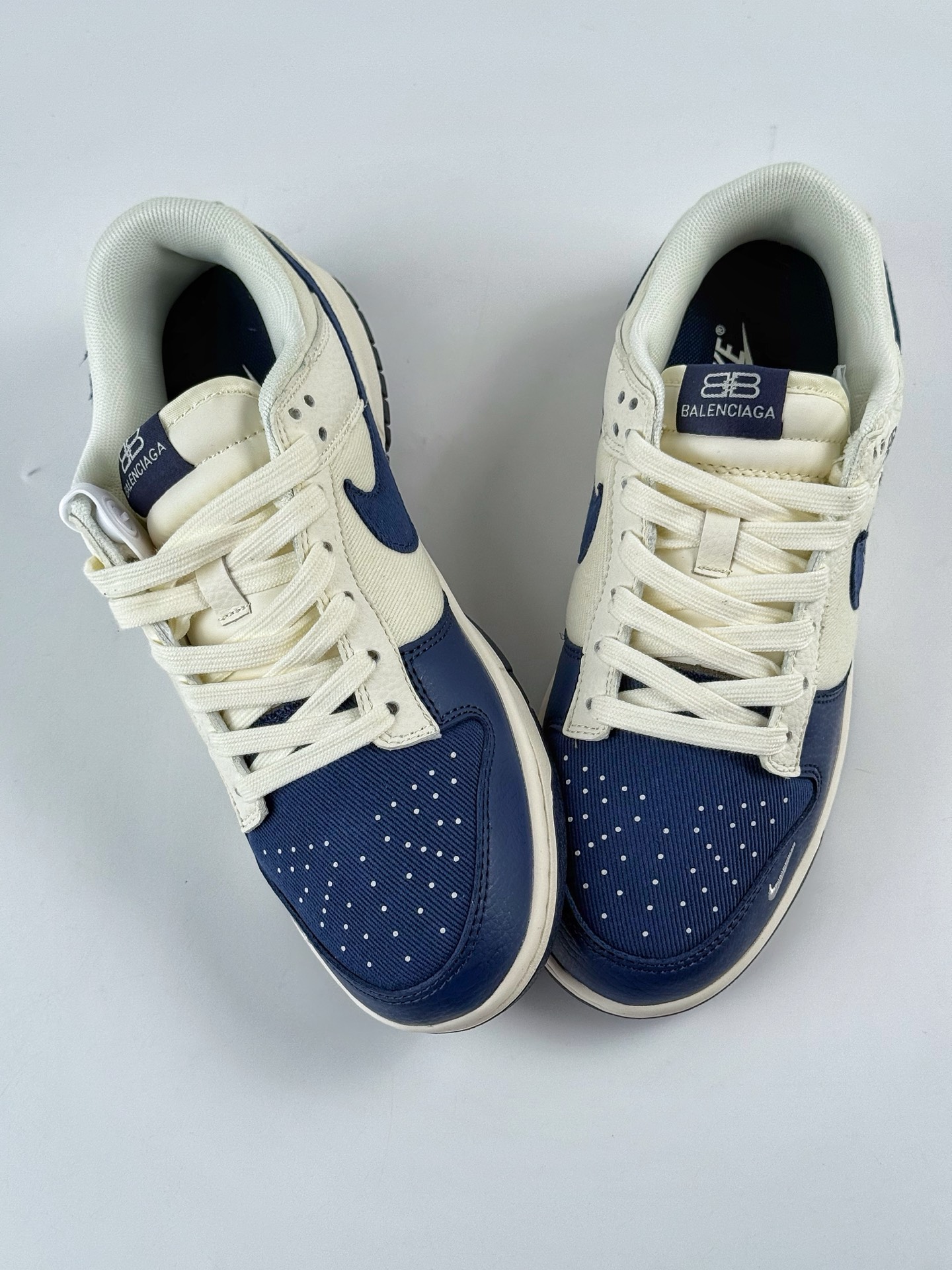 260 Nike SB Dunk Low x Balenciaga 蓝白小勾 XD1588-230