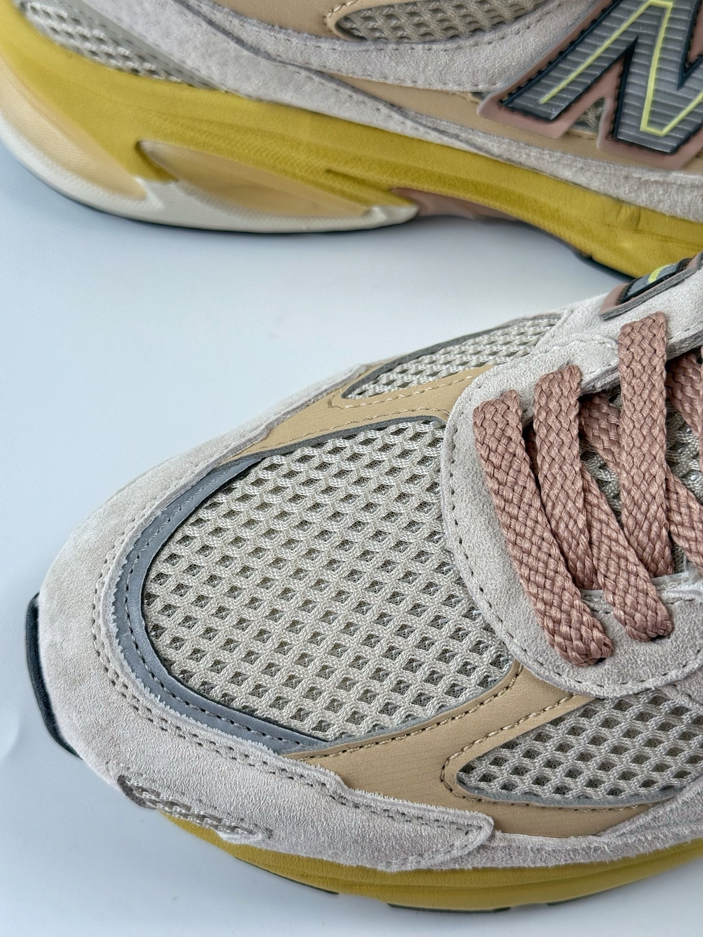 210 New Balance NB2010系列 新百伦经典复古休闲运动板鞋 U2010SGR