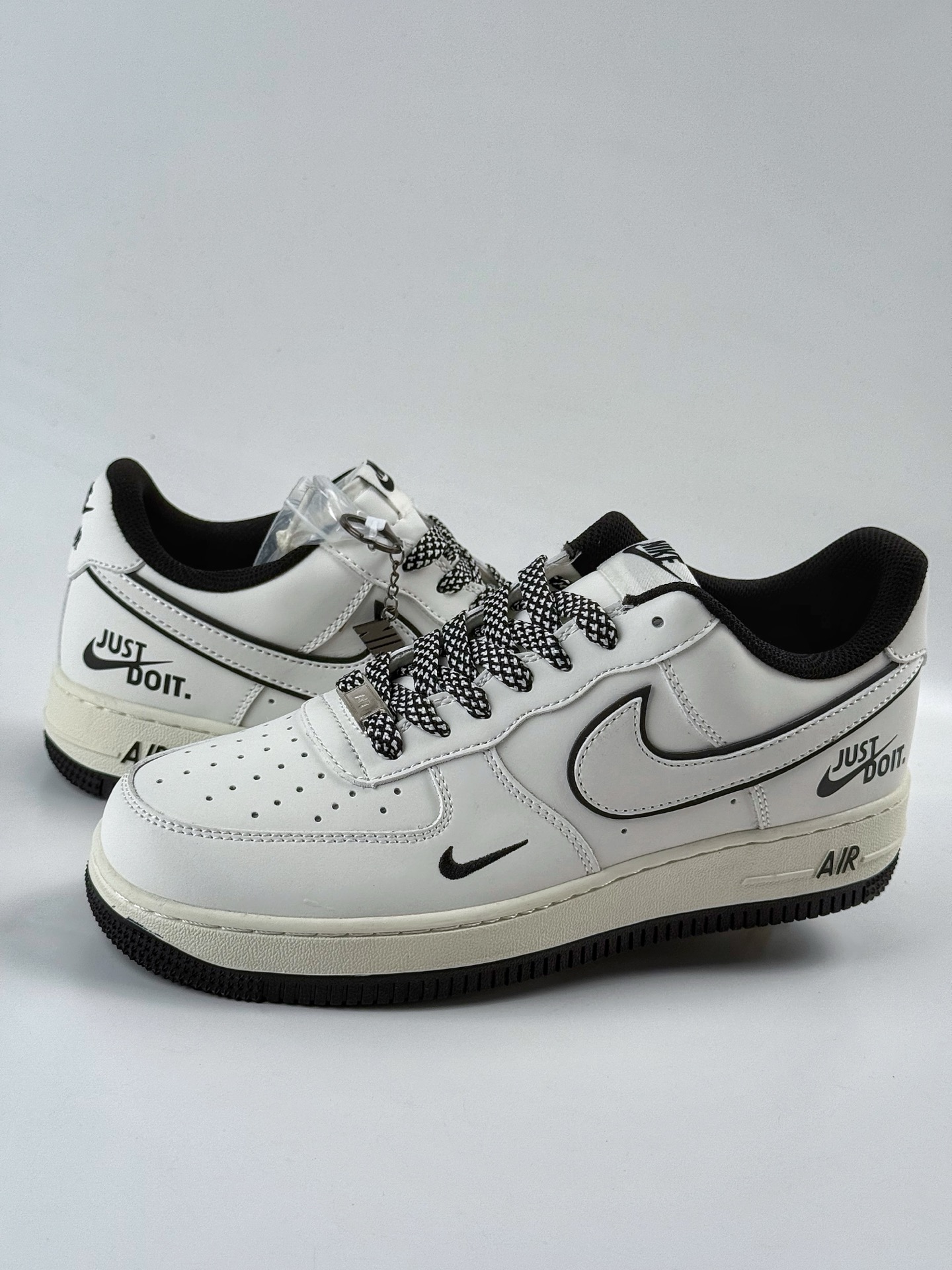 Nike Air Force 1 Low 07 x Ju Do It 白黑小勾满天星 CS5288-038