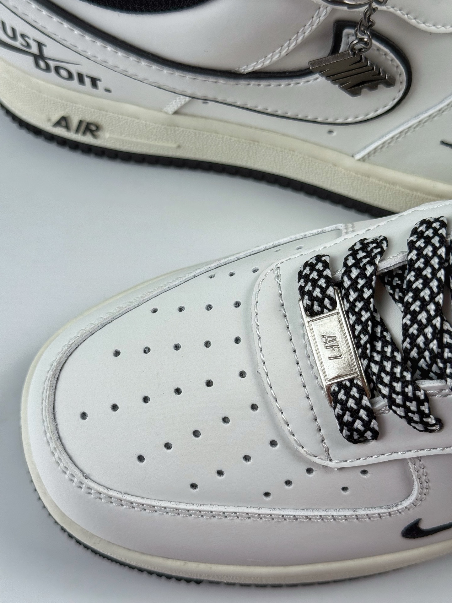 Nike Air Force 1 Low 07 x Ju Do It 白黑小勾满天星 CS5288-038