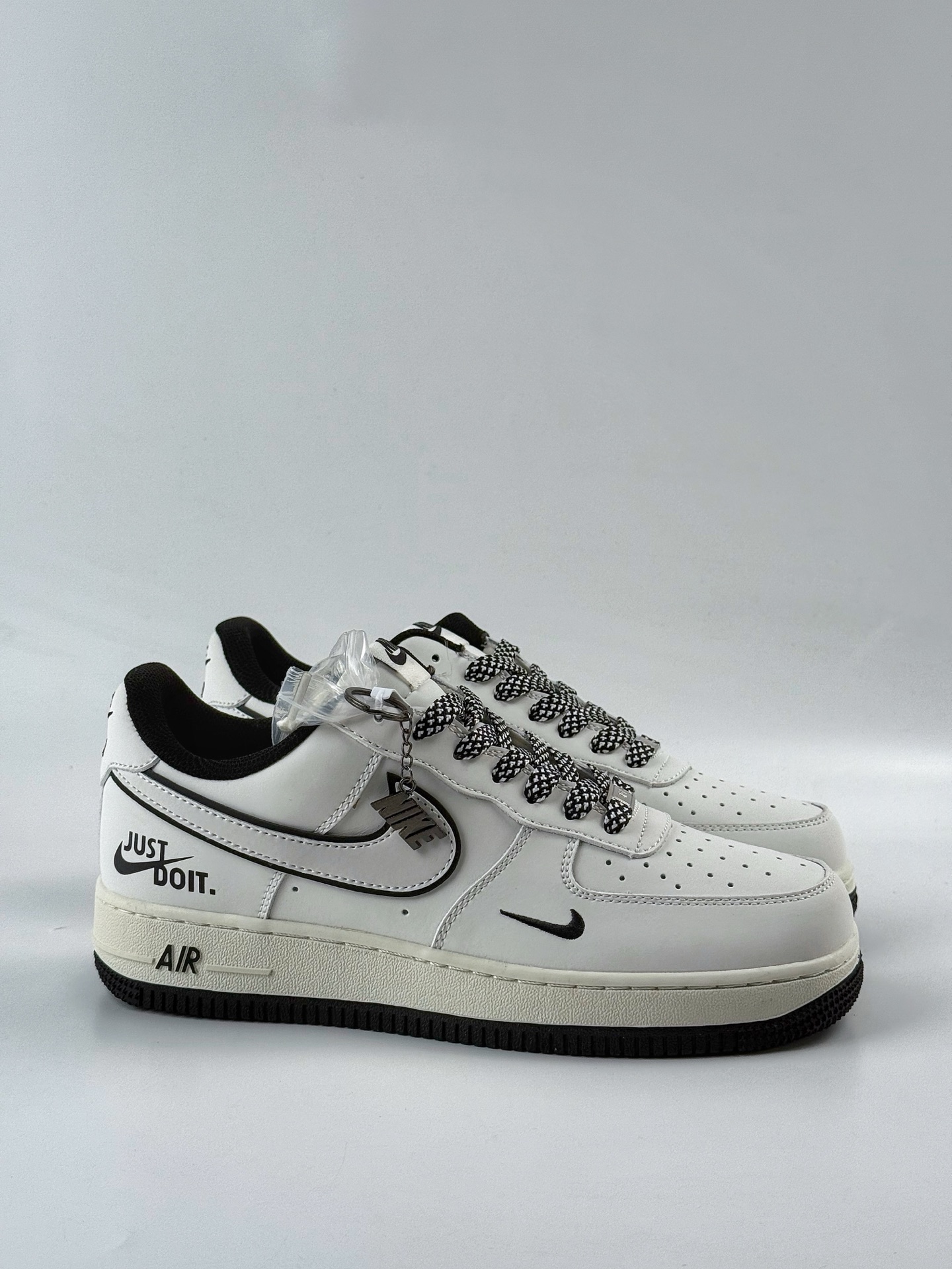 Nike Air Force 1 Low 07 x Ju Do It 白黑小勾满天星 CS5288-038