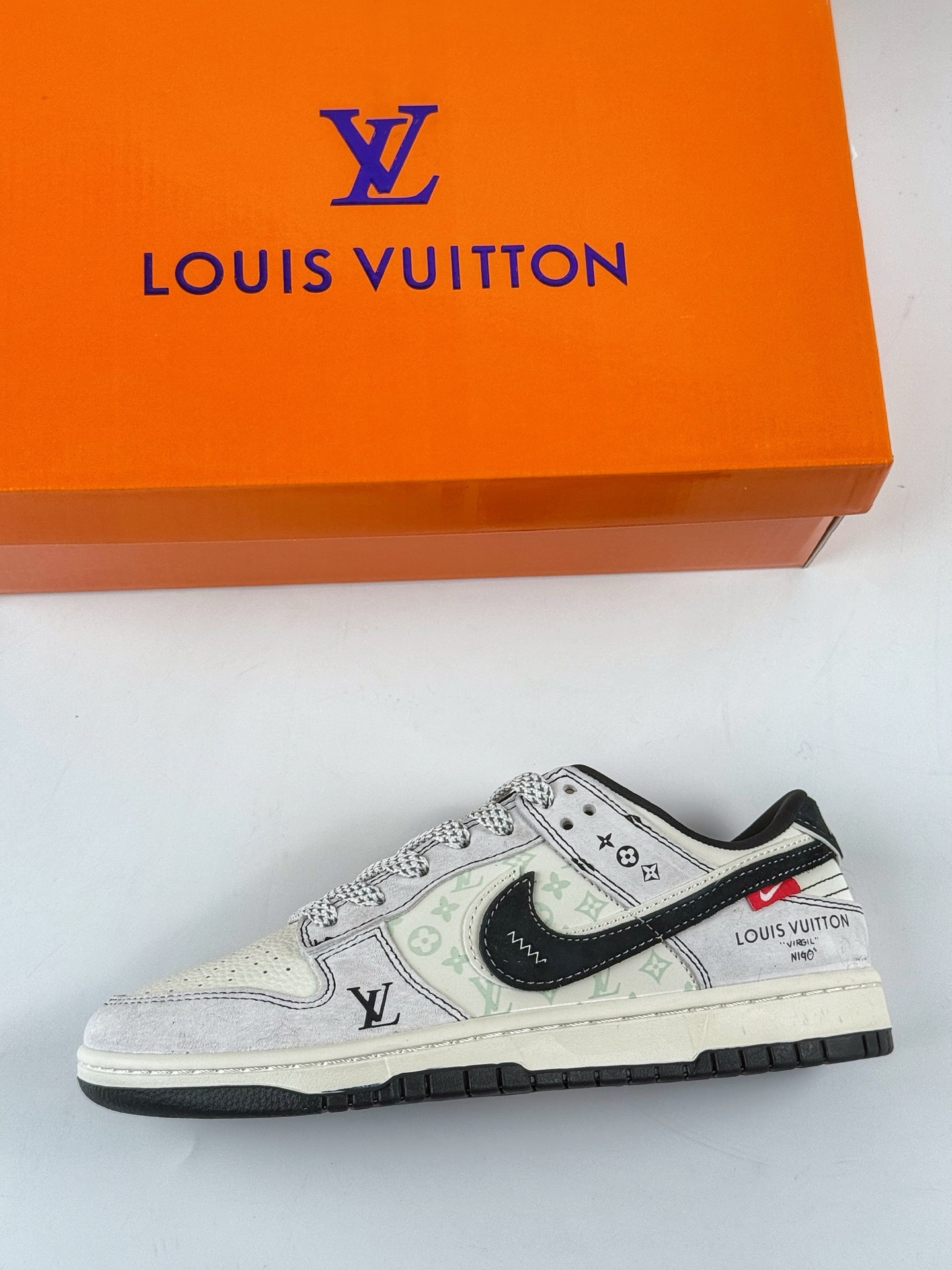 Nike SB Dunk Low x Louis Vuitton 灰白满天星 CX5050-Y21
