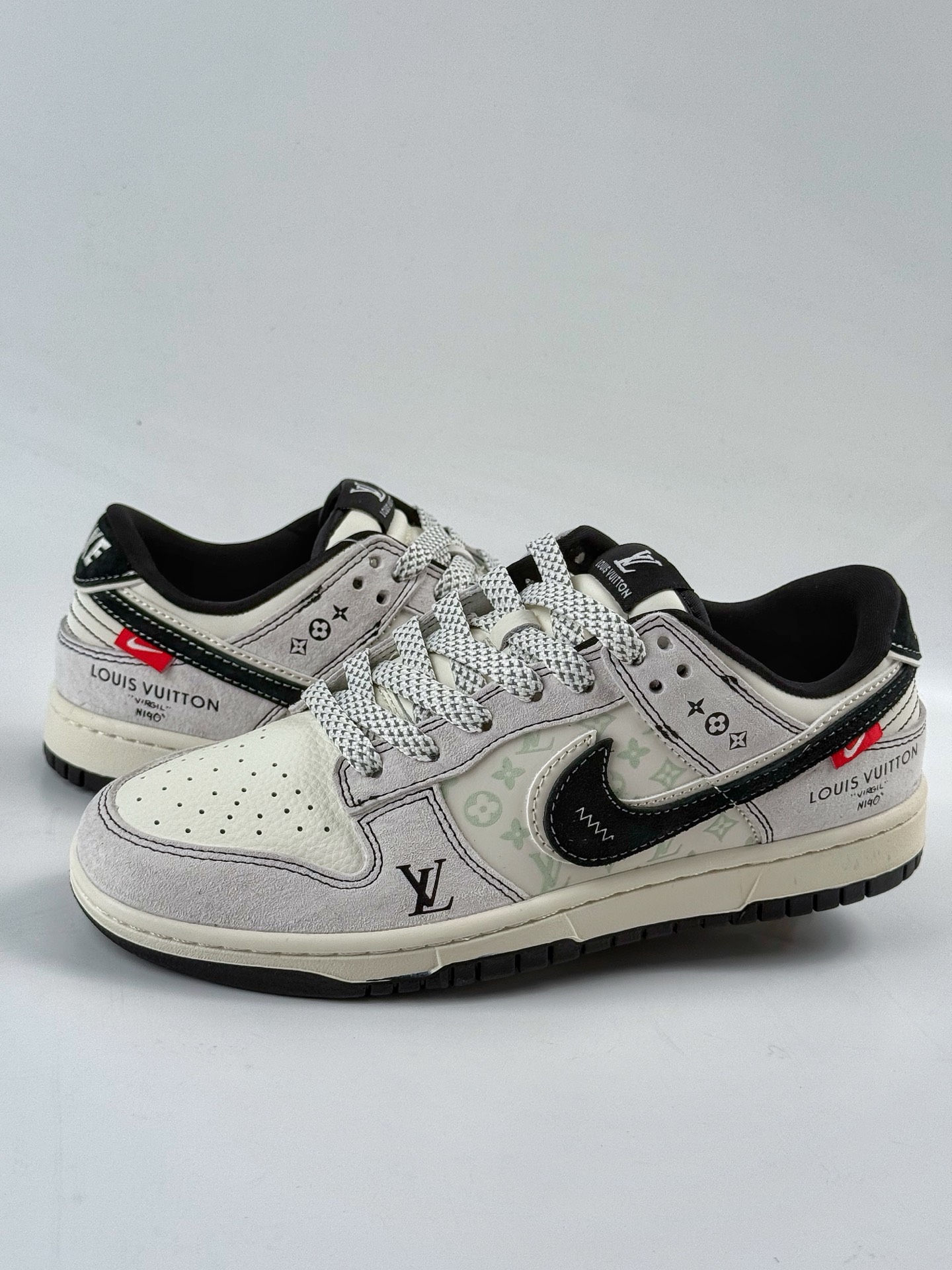Nike SB Dunk Low x Louis Vuitton 灰白满天星 CX5050-Y21