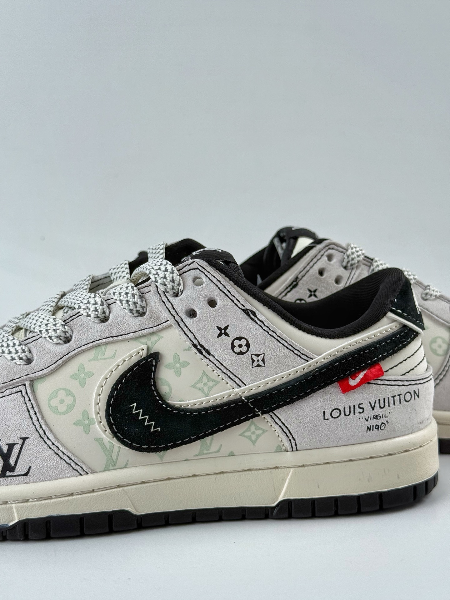 Nike SB Dunk Low x Louis Vuitton 灰白满天星 CX5050-Y21