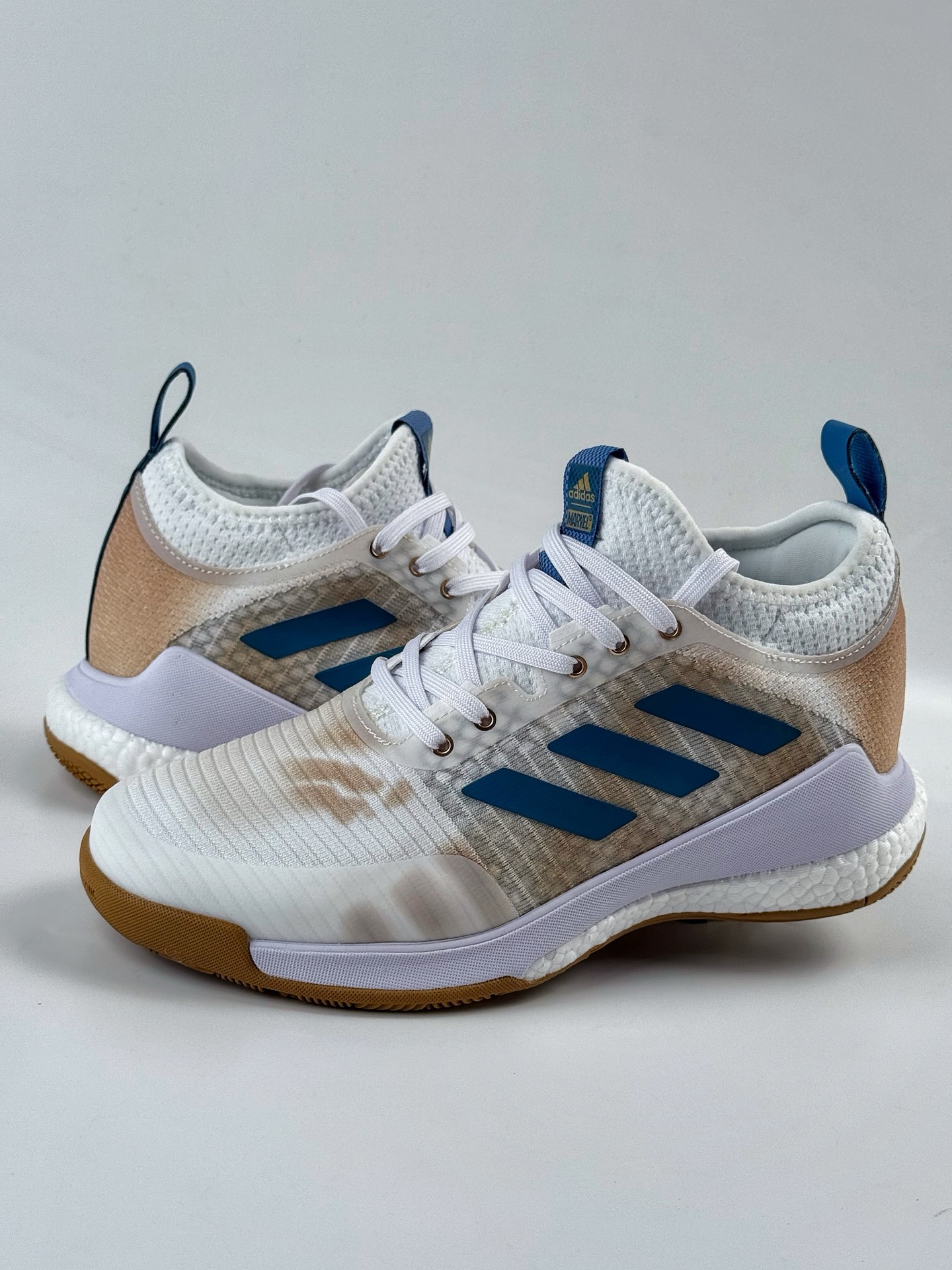 ADIDAS CRAZYFLIGHT MID 运动鞋 记忆回弹BOOST真爆大底 运动排球鞋 GW5099
