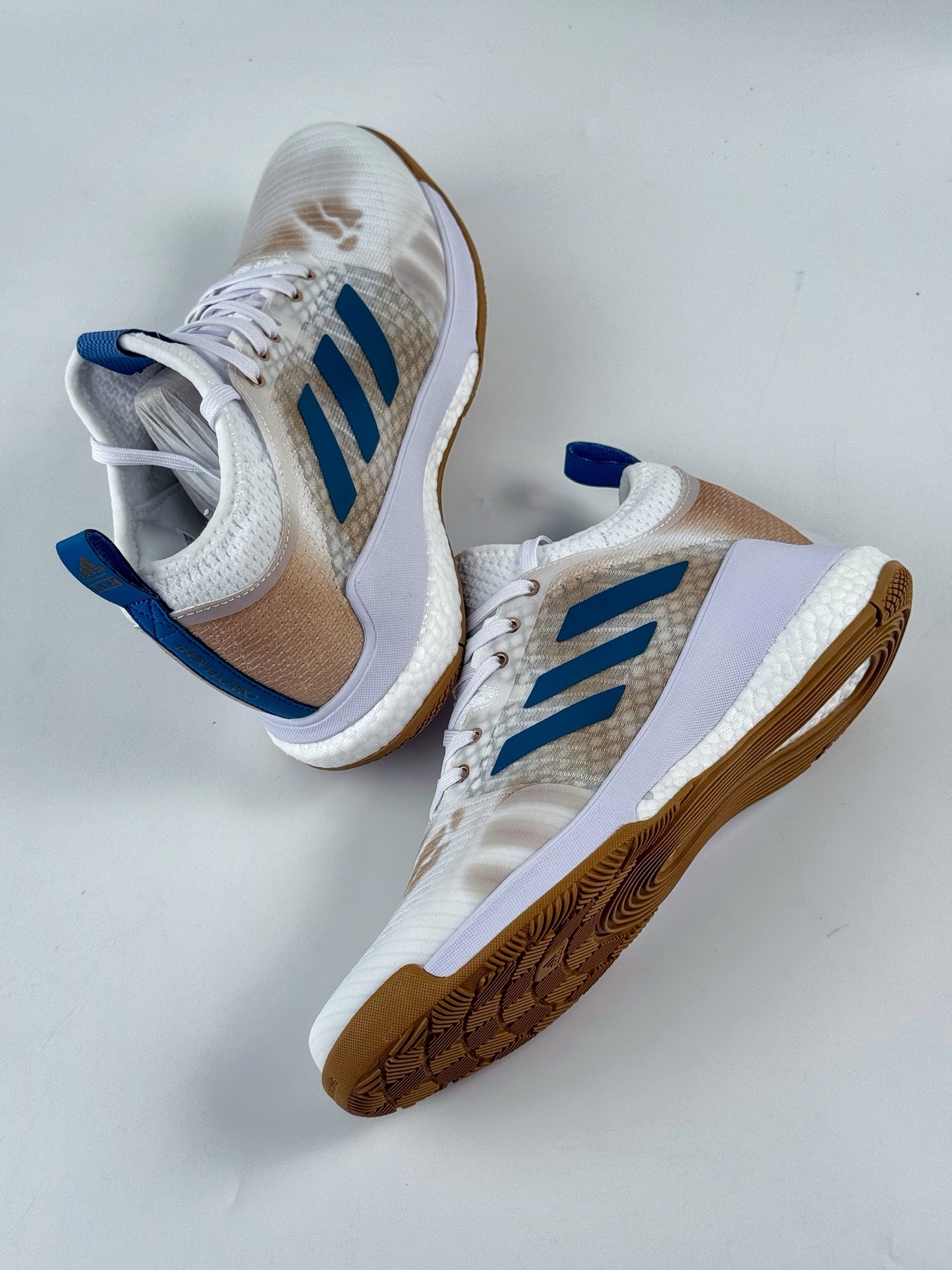 ADIDAS CRAZYFLIGHT MID 运动鞋 记忆回弹BOOST真爆大底 运动排球鞋 GW5099