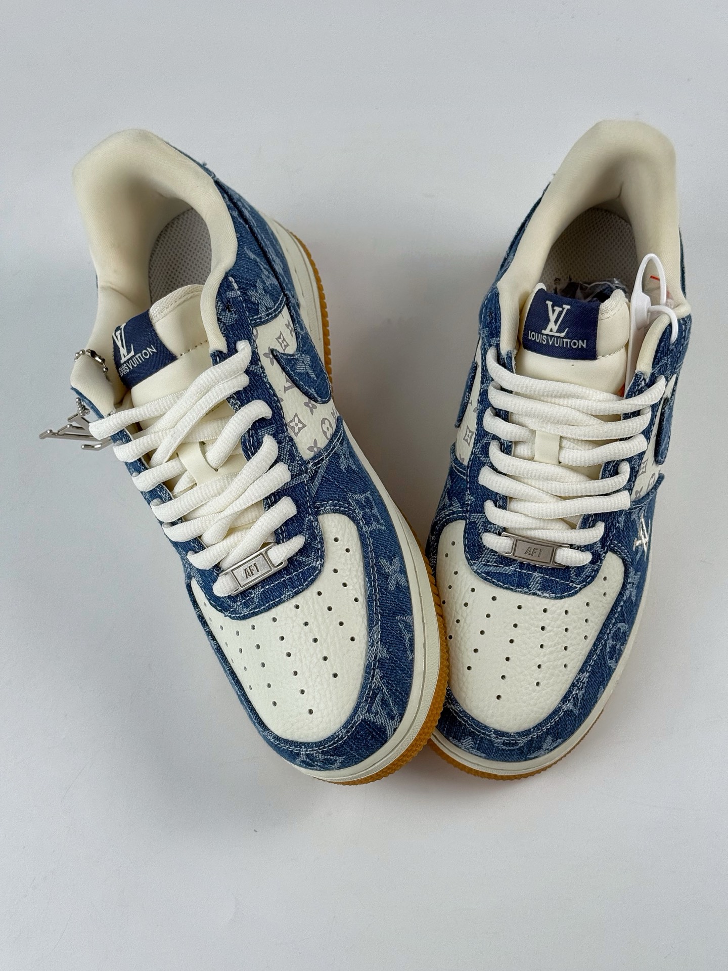 260 Nike Air Force 1 Low 07 x Louis Vuitton 蓝白牛仔 YF9511-813-Chinese UA Cheap High Quatity Brand Clothes Bags handbags Sneakers wholesale wholesaler seller from China Factory suppliers Fashion Clothing Shoes best Quality Beautiful Price 260 Nike Air Force 1 Low 07 x Louis Vuitton 蓝白牛仔 YF9511-813