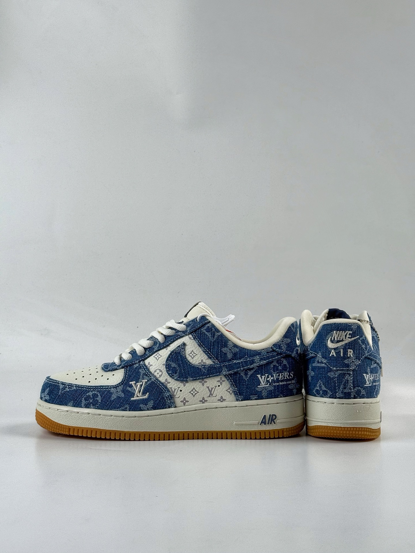 260 Nike Air Force 1 Low 07 x Louis Vuitton 蓝白牛仔 YF9511-813-Chinese UA Cheap High Quatity Brand Clothes Bags handbags Sneakers wholesale wholesaler seller from China Factory suppliers Fashion Clothing Shoes best Quality Beautiful Price 260 Nike Air Force 1 Low 07 x Louis Vuitton 蓝白牛仔 YF9511-813