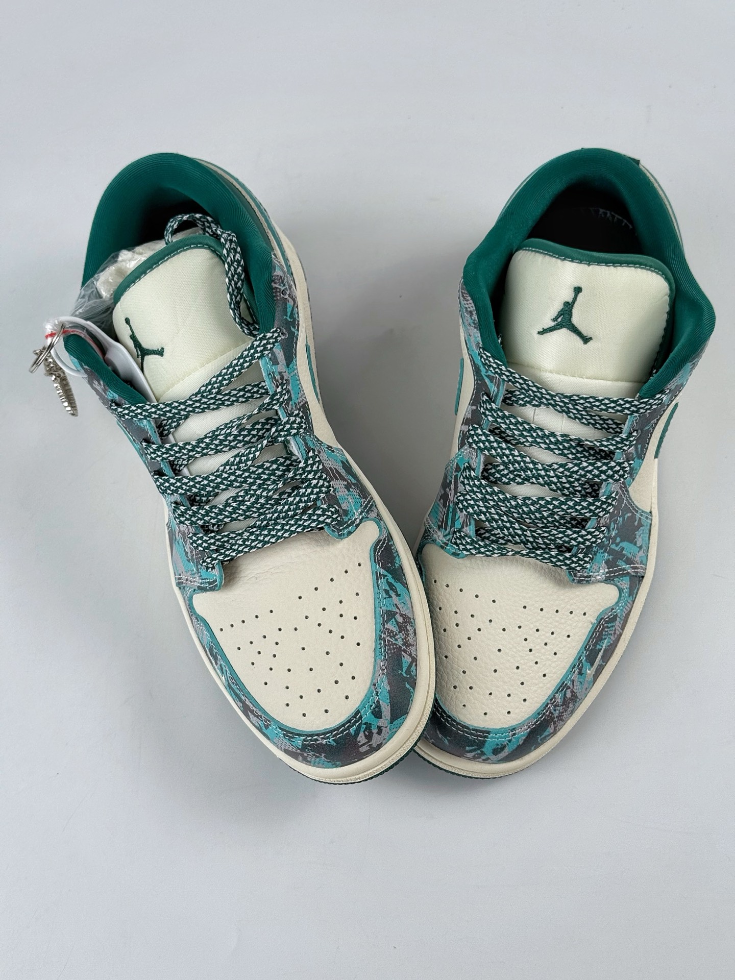 Nike Jordan Air Jordan 1 x Stussy 绿白小勾满天星 QG1988-012