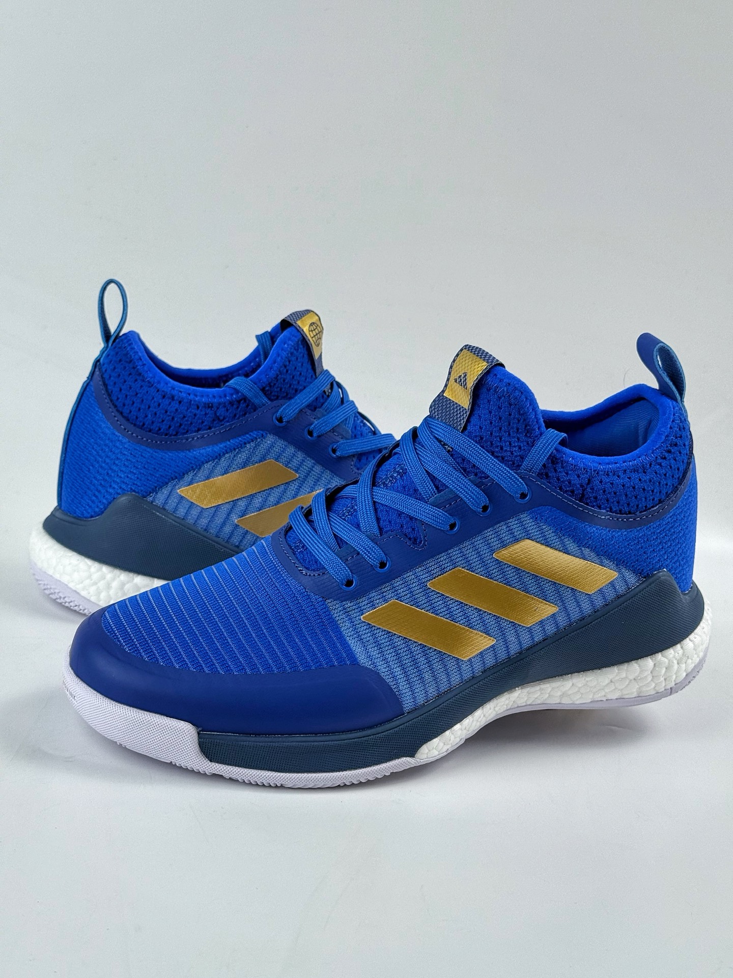 ADIDAS CRAZYFLIGHT MID 运动鞋 记忆回弹BOOST真爆大底 运动排球鞋 HQ3488